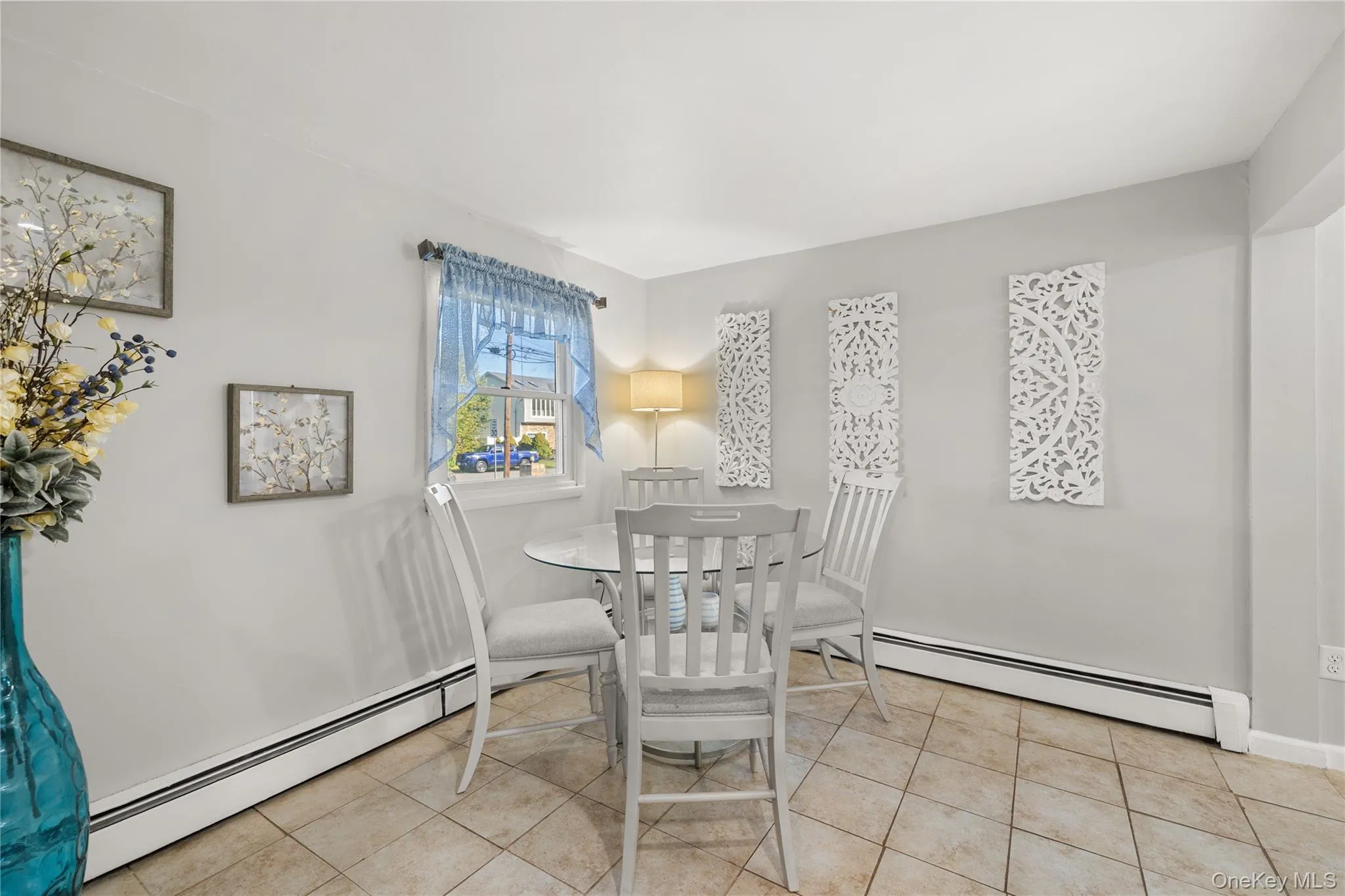 697 East Drive, Babylon, NY, 4 Bedrooms Bedrooms, 9 Rooms Rooms,2 BathroomsBathrooms,Residential,For Rent,East,0,1062419 697 East Drive, Babylon, NY, 4 Bedrooms Bedrooms, 9 Rooms Rooms,2 BathroomsBathrooms,Residential,For Rent,East,0,1062419
