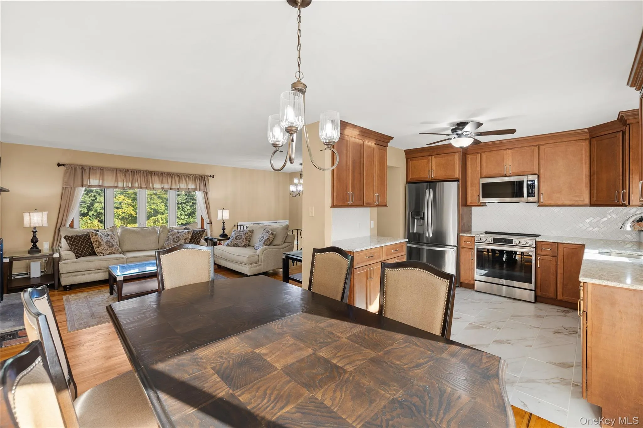 697 East Drive, Babylon, NY, 4 Bedrooms Bedrooms, 9 Rooms Rooms,2 BathroomsBathrooms,Residential,For Rent,East,0,1062419 697 East Drive, Babylon, NY, 4 Bedrooms Bedrooms, 9 Rooms Rooms,2 BathroomsBathrooms,Residential,For Rent,East,0,1062419