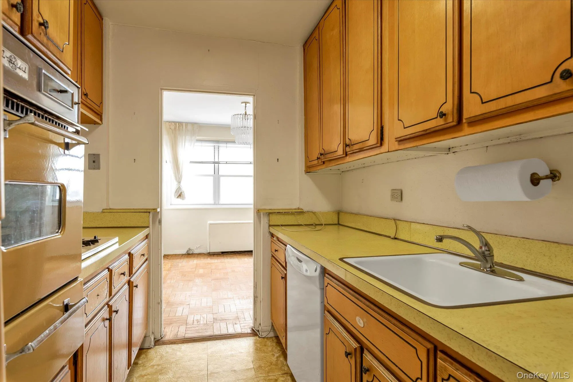 66-36 Yellowstone Blvd, New York, NY, 2 Bedrooms Bedrooms, 4 Rooms Rooms,1 BathroomBathrooms,Residential,For Rent,Yellowstone Blvd,0,1062423 66-36 Yellowstone Blvd, New York, NY, 2 Bedrooms Bedrooms, 4 Rooms Rooms,1 BathroomBathrooms,Residential,For Rent,Yellowstone Blvd,0,1062423