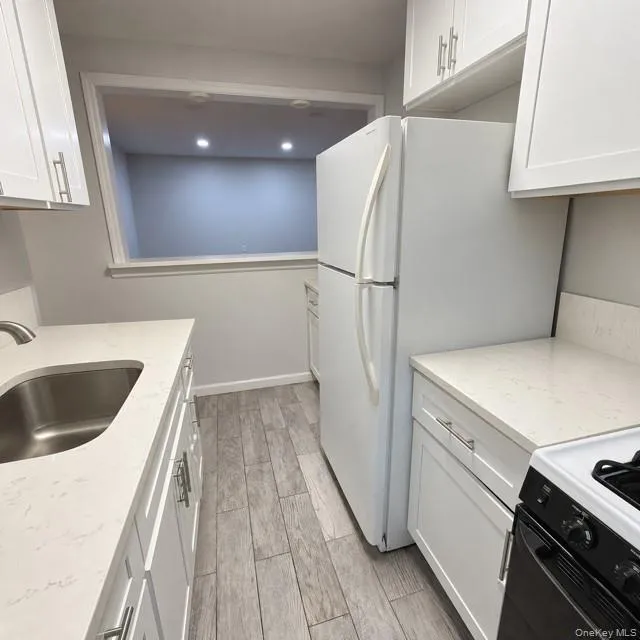 144-32 78th Avenue, New York, NY, 2 Bedrooms Bedrooms, 4 Rooms Rooms,1 BathroomBathrooms,Residential Lease,For Rent,78th,0,1062437 144-32 78th Avenue, New York, NY, 2 Bedrooms Bedrooms, 4 Rooms Rooms,1 BathroomBathrooms,Residential Lease,For Rent,78th,0,1062437
