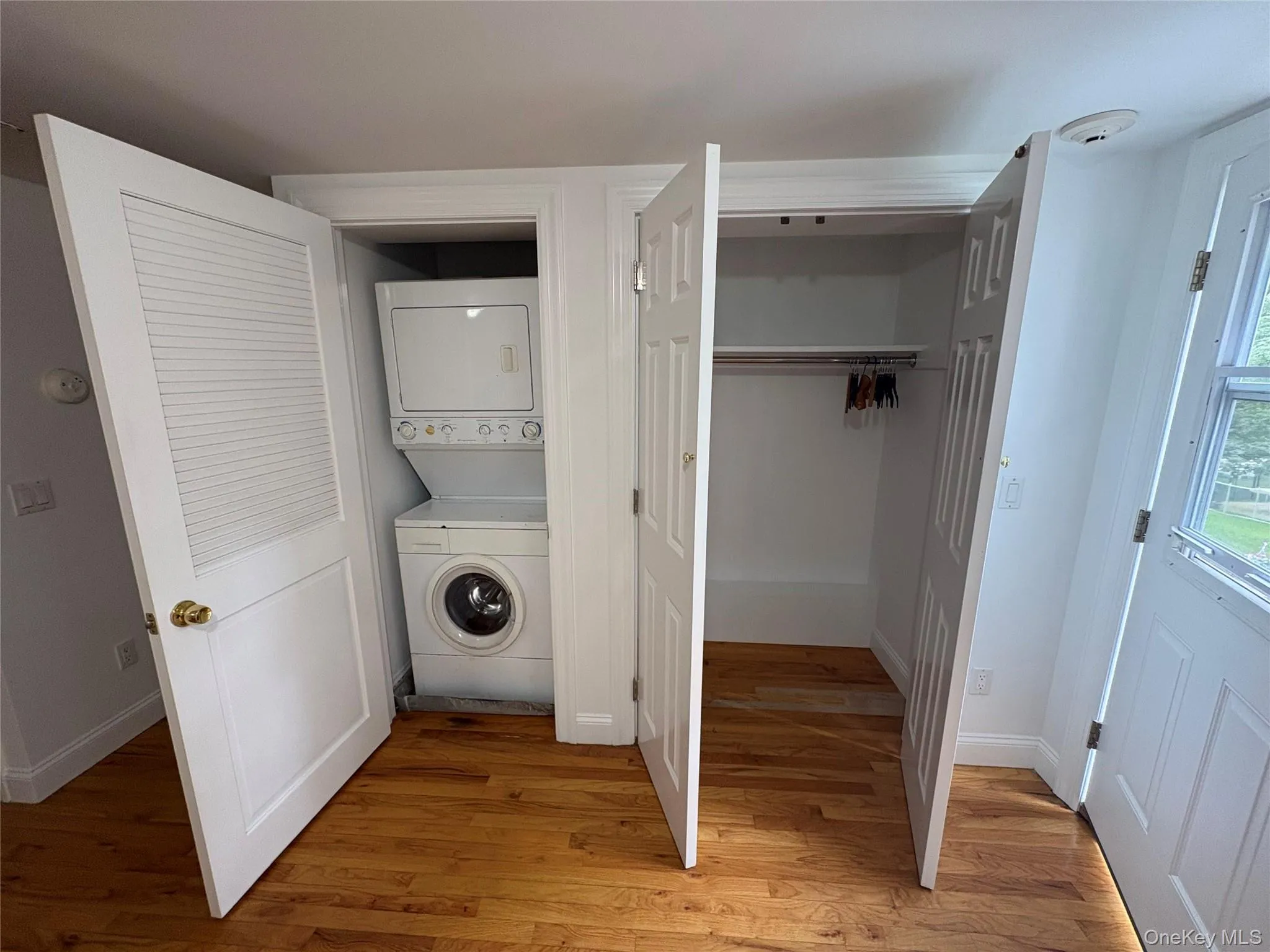 17 Woodfield Avenue, Southampton, NY, 2 Bedrooms Bedrooms, 4 Rooms Rooms,1 BathroomBathrooms,Residential Lease,For Rent,Woodfield,0,1062441 17 Woodfield Avenue, Southampton, NY, 2 Bedrooms Bedrooms, 4 Rooms Rooms,1 BathroomBathrooms,Residential Lease,For Rent,Woodfield,0,1062441