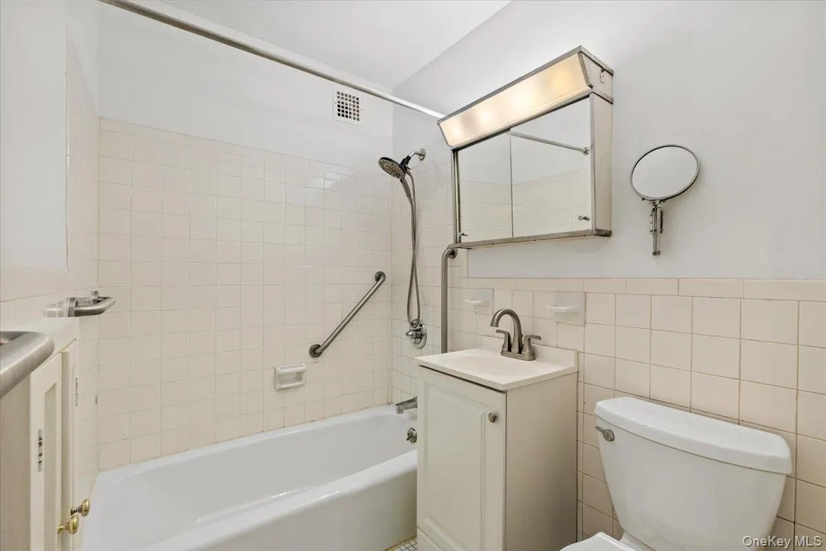 Bathroom Bathroom