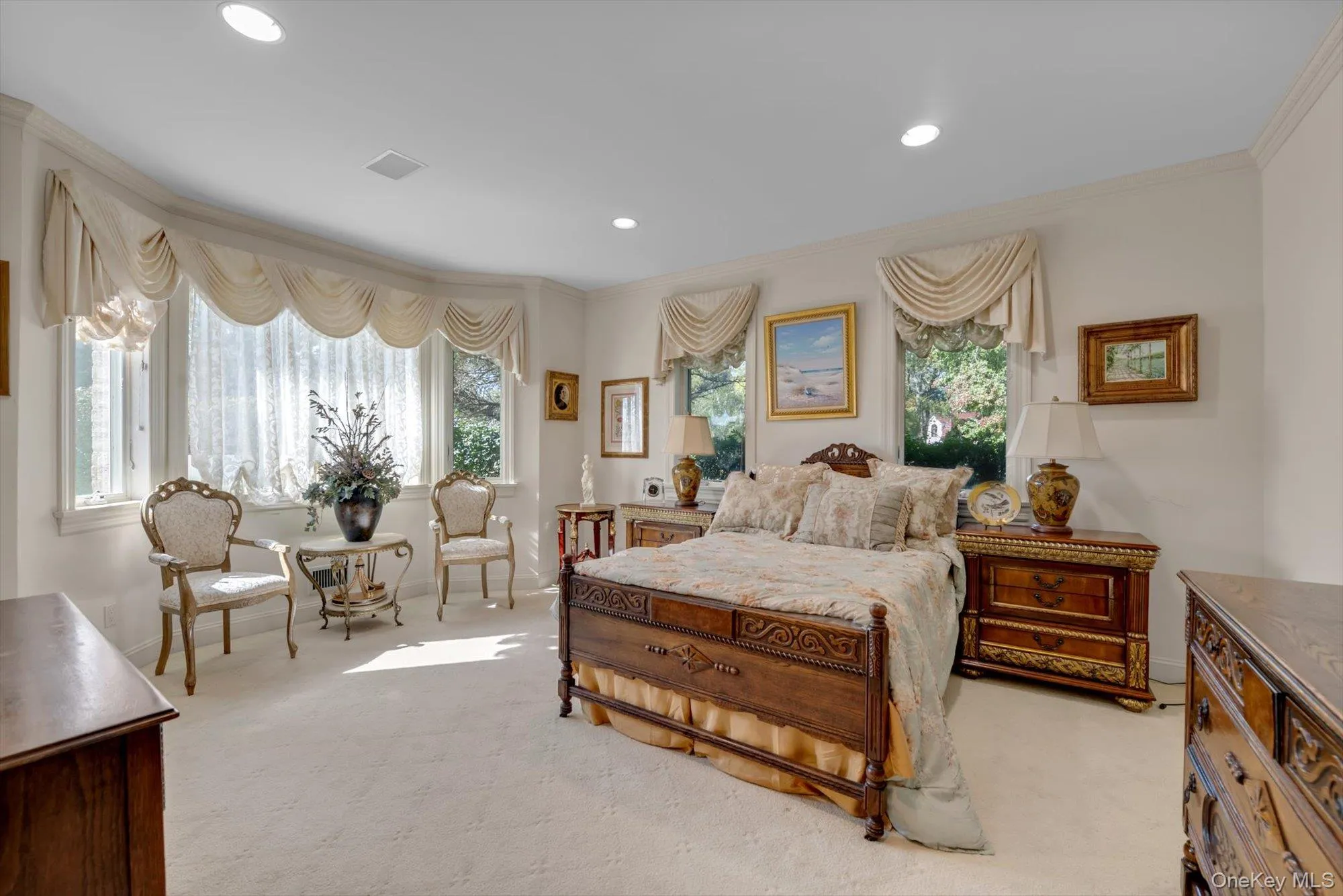 11 Polo Drive, North Hempstead, NY, 6 Bedrooms Bedrooms, 12 Rooms Rooms,6 BathroomsBathrooms,Residential,For Rent,Polo,0,1062443 11 Polo Drive, North Hempstead, NY, 6 Bedrooms Bedrooms, 12 Rooms Rooms,6 BathroomsBathrooms,Residential,For Rent,Polo,0,1062443