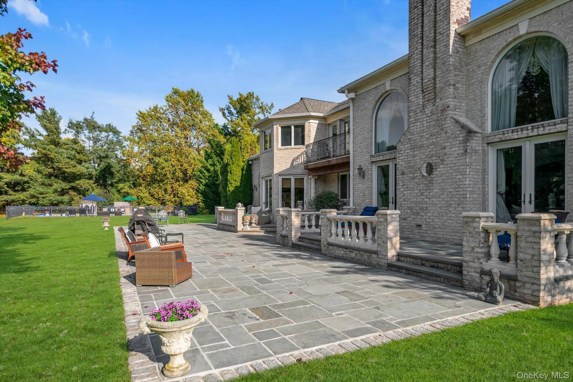11 Polo Drive, North Hempstead, NY, 6 Bedrooms Bedrooms, 12 Rooms Rooms,6 BathroomsBathrooms,Residential,For Rent,Polo,0,1062443 11 Polo Drive, North Hempstead, NY, 6 Bedrooms Bedrooms, 12 Rooms Rooms,6 BathroomsBathrooms,Residential,For Rent,Polo,0,1062443