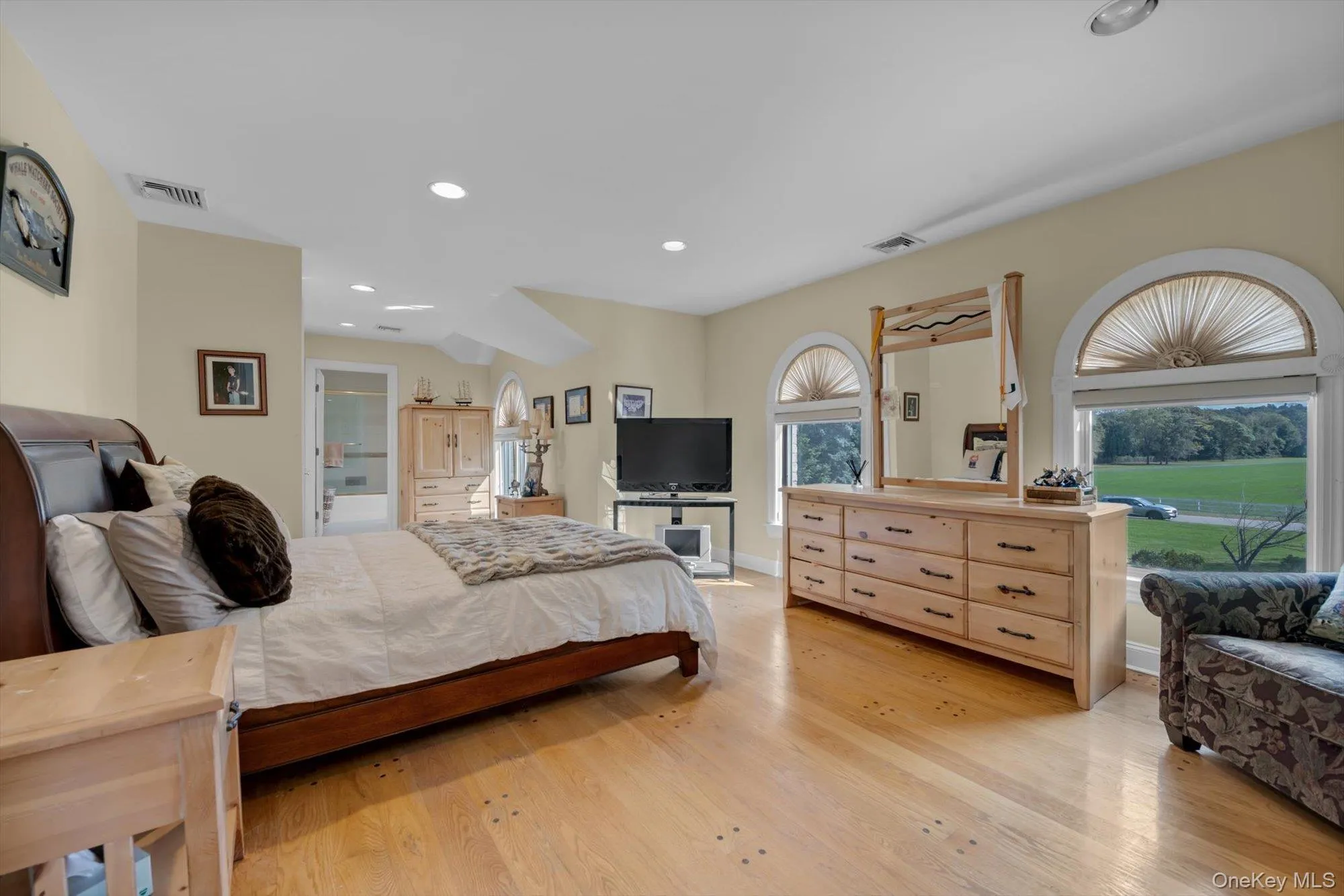 11 Polo Drive, North Hempstead, NY, 6 Bedrooms Bedrooms, 12 Rooms Rooms,6 BathroomsBathrooms,Residential,For Rent,Polo,0,1062443 11 Polo Drive, North Hempstead, NY, 6 Bedrooms Bedrooms, 12 Rooms Rooms,6 BathroomsBathrooms,Residential,For Rent,Polo,0,1062443