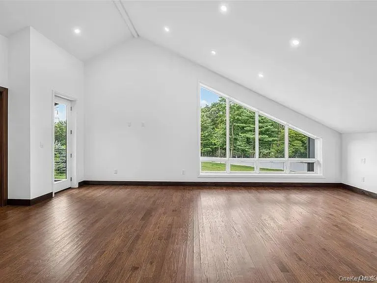 408 Buena Vista Road, Clarkstown, NY, 7 Bedrooms Bedrooms, 14 Rooms Rooms,3 BathroomsBathrooms,Residential,For Rent,Buena Vista,0,1062447 408 Buena Vista Road, Clarkstown, NY, 7 Bedrooms Bedrooms, 14 Rooms Rooms,3 BathroomsBathrooms,Residential,For Rent,Buena Vista,0,1062447