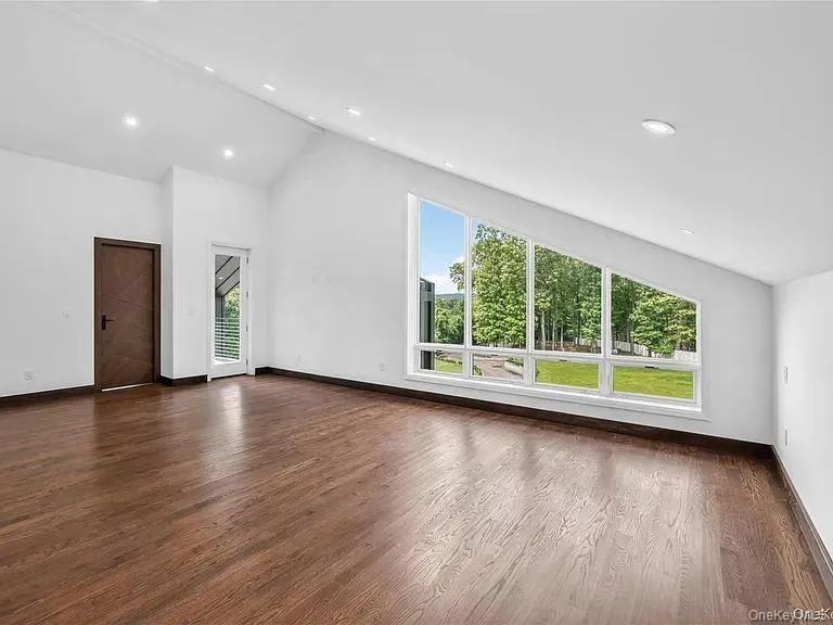 408 Buena Vista Road, Clarkstown, NY, 7 Bedrooms Bedrooms, 14 Rooms Rooms,3 BathroomsBathrooms,Residential,For Rent,Buena Vista,0,1062447 408 Buena Vista Road, Clarkstown, NY, 7 Bedrooms Bedrooms, 14 Rooms Rooms,3 BathroomsBathrooms,Residential,For Rent,Buena Vista,0,1062447