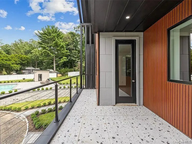 408 Buena Vista Road, Clarkstown, NY, 7 Bedrooms Bedrooms, 14 Rooms Rooms,3 BathroomsBathrooms,Residential,For Rent,Buena Vista,0,1062447 408 Buena Vista Road, Clarkstown, NY, 7 Bedrooms Bedrooms, 14 Rooms Rooms,3 BathroomsBathrooms,Residential,For Rent,Buena Vista,0,1062447