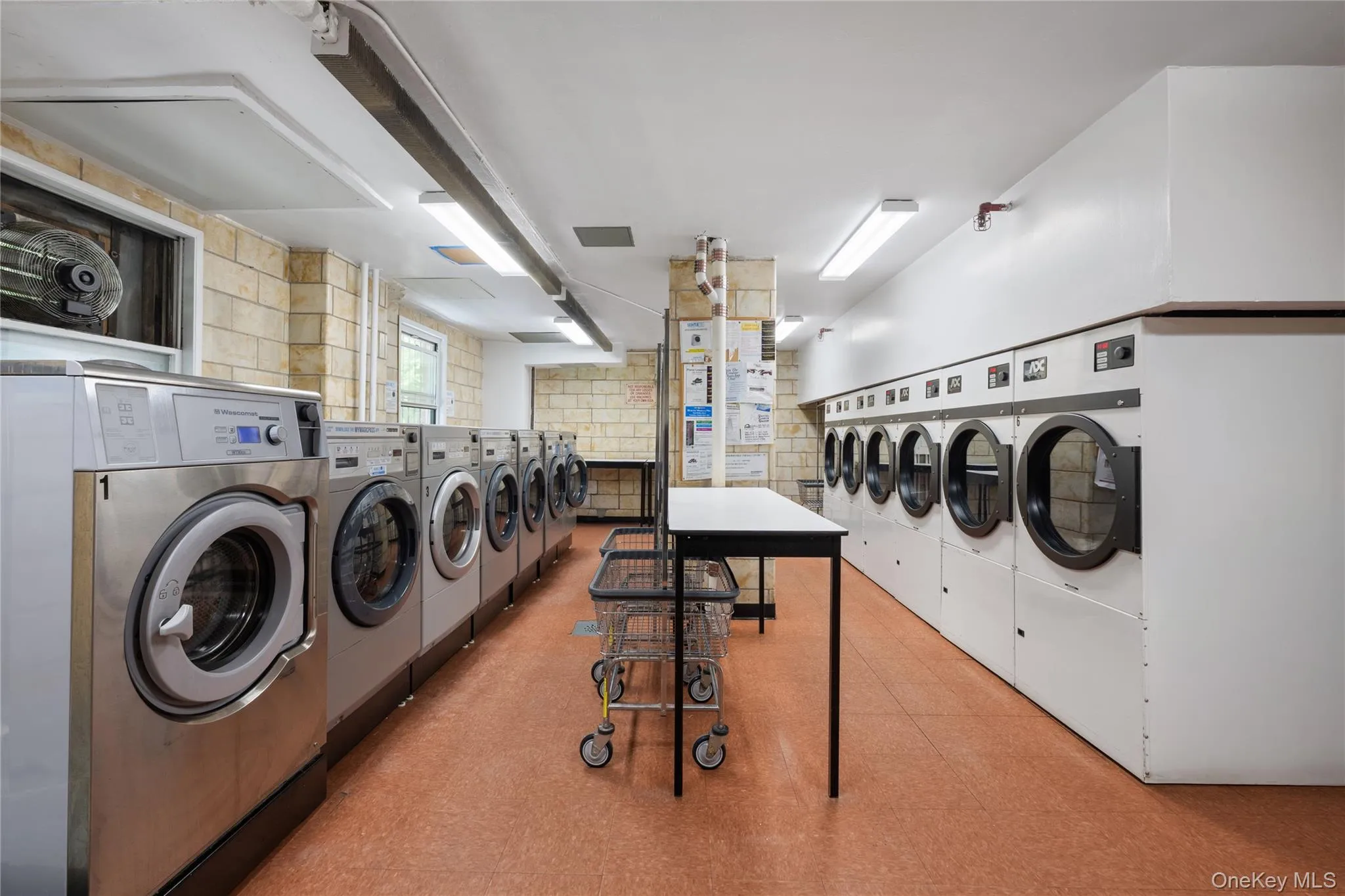 4901 Henry Hudson Parkway, New York, NY, 1 Bedroom Bedrooms, 3 Rooms Rooms,1 BathroomBathrooms,Residential,For Rent,Henry Hudson,0,1062452 4901 Henry Hudson Parkway, New York, NY, 1 Bedroom Bedrooms, 3 Rooms Rooms,1 BathroomBathrooms,Residential,For Rent,Henry Hudson,0,1062452
