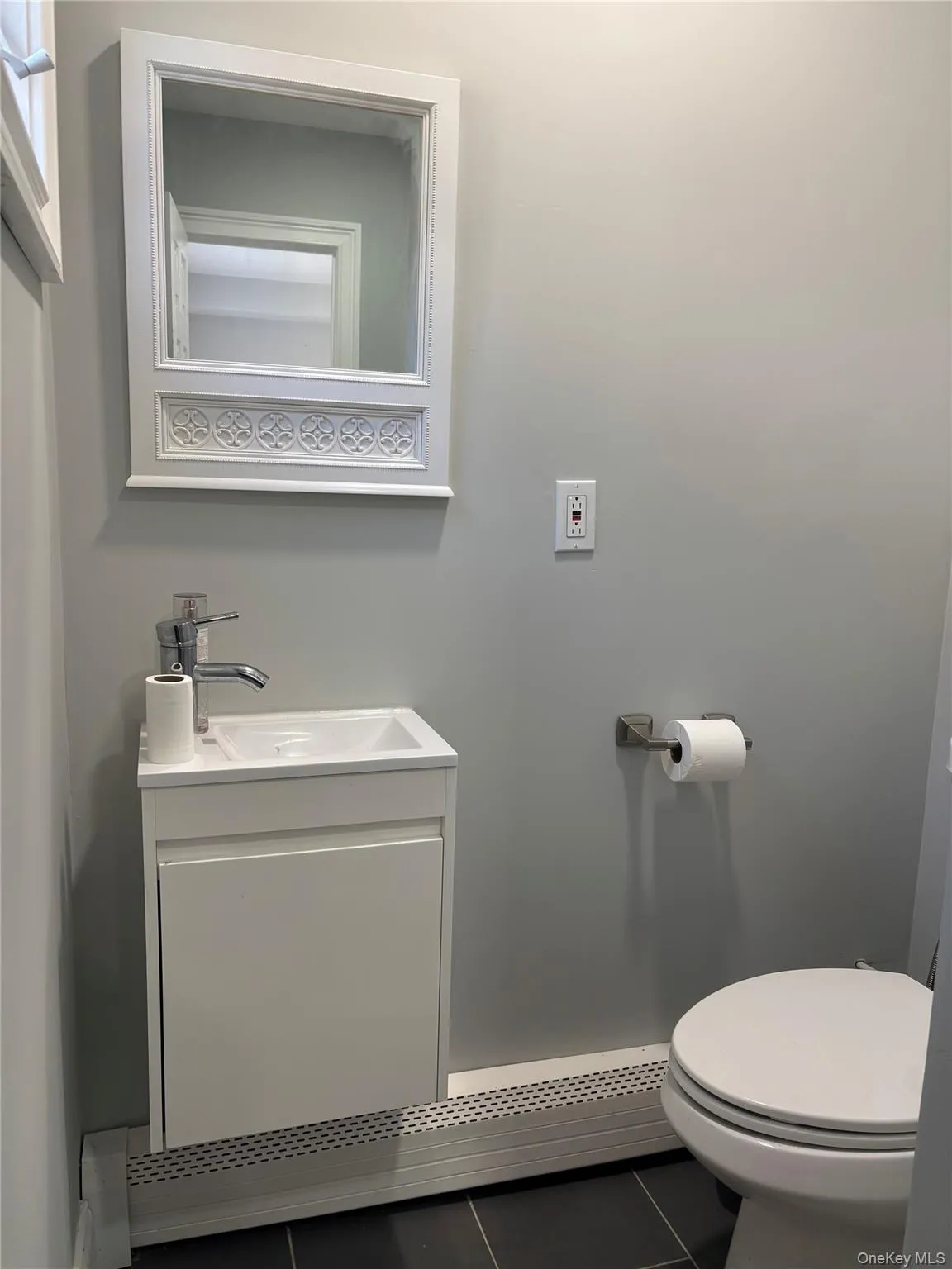 18 William Street, Brookhaven, NY, 4 Bedrooms Bedrooms, 6 Rooms Rooms,2 BathroomsBathrooms,Residential,For Rent,William,0,1062454 18 William Street, Brookhaven, NY, 4 Bedrooms Bedrooms, 6 Rooms Rooms,2 BathroomsBathrooms,Residential,For Rent,William,0,1062454