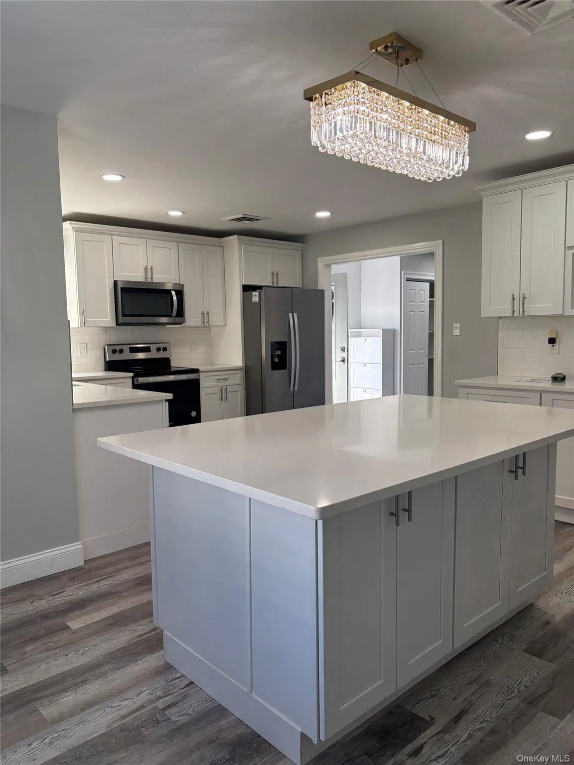 18 William Street, Brookhaven, NY, 4 Bedrooms Bedrooms, 6 Rooms Rooms,2 BathroomsBathrooms,Residential,For Rent,William,0,1062454 18 William Street, Brookhaven, NY, 4 Bedrooms Bedrooms, 6 Rooms Rooms,2 BathroomsBathrooms,Residential,For Rent,William,0,1062454