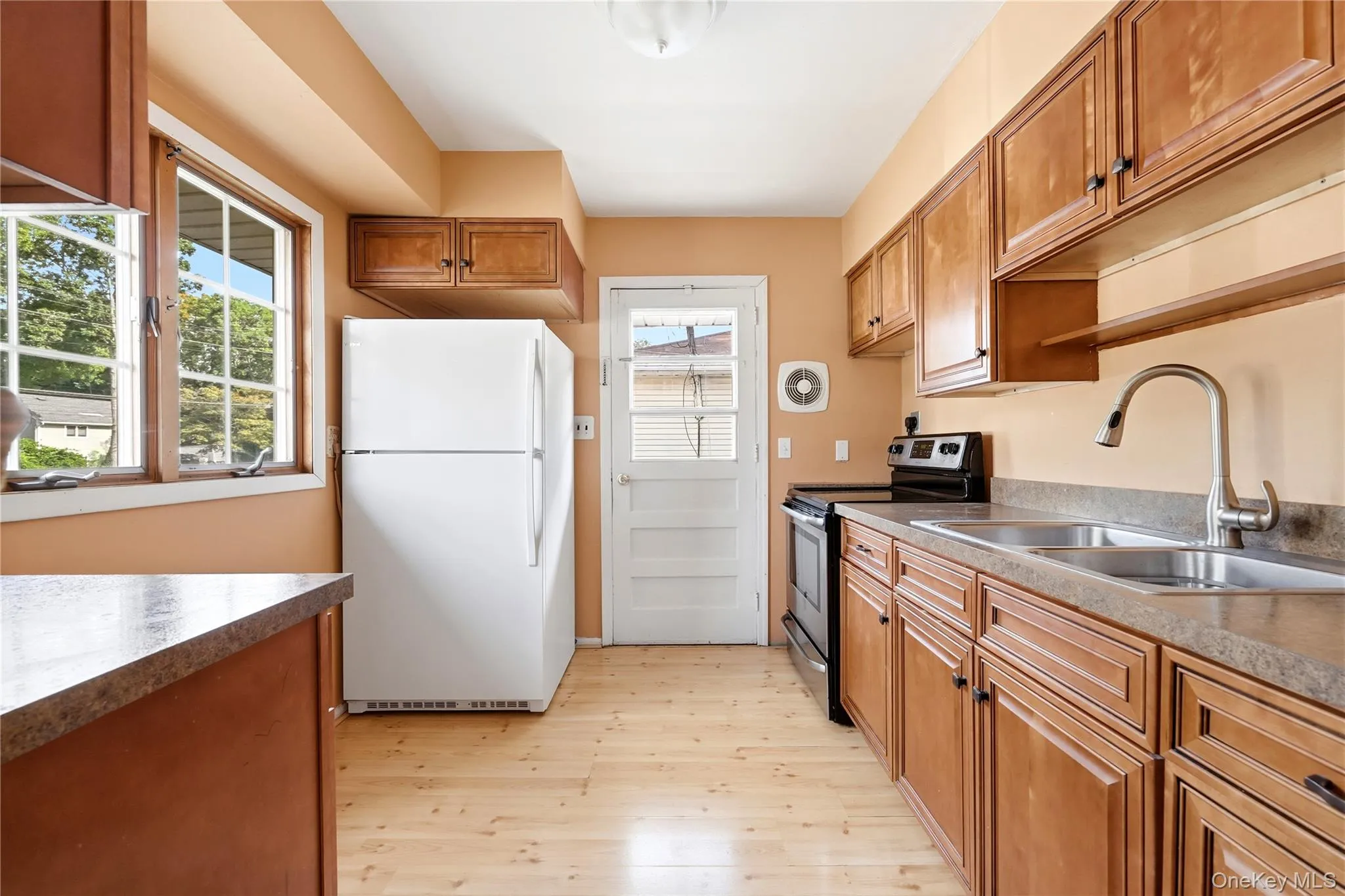 56 Prairie Drive, Babylon, NY, 3 Bedrooms Bedrooms, 5 Rooms Rooms,1 BathroomBathrooms,Residential,For Rent,Prairie,0,1062455 56 Prairie Drive, Babylon, NY, 3 Bedrooms Bedrooms, 5 Rooms Rooms,1 BathroomBathrooms,Residential,For Rent,Prairie,0,1062455