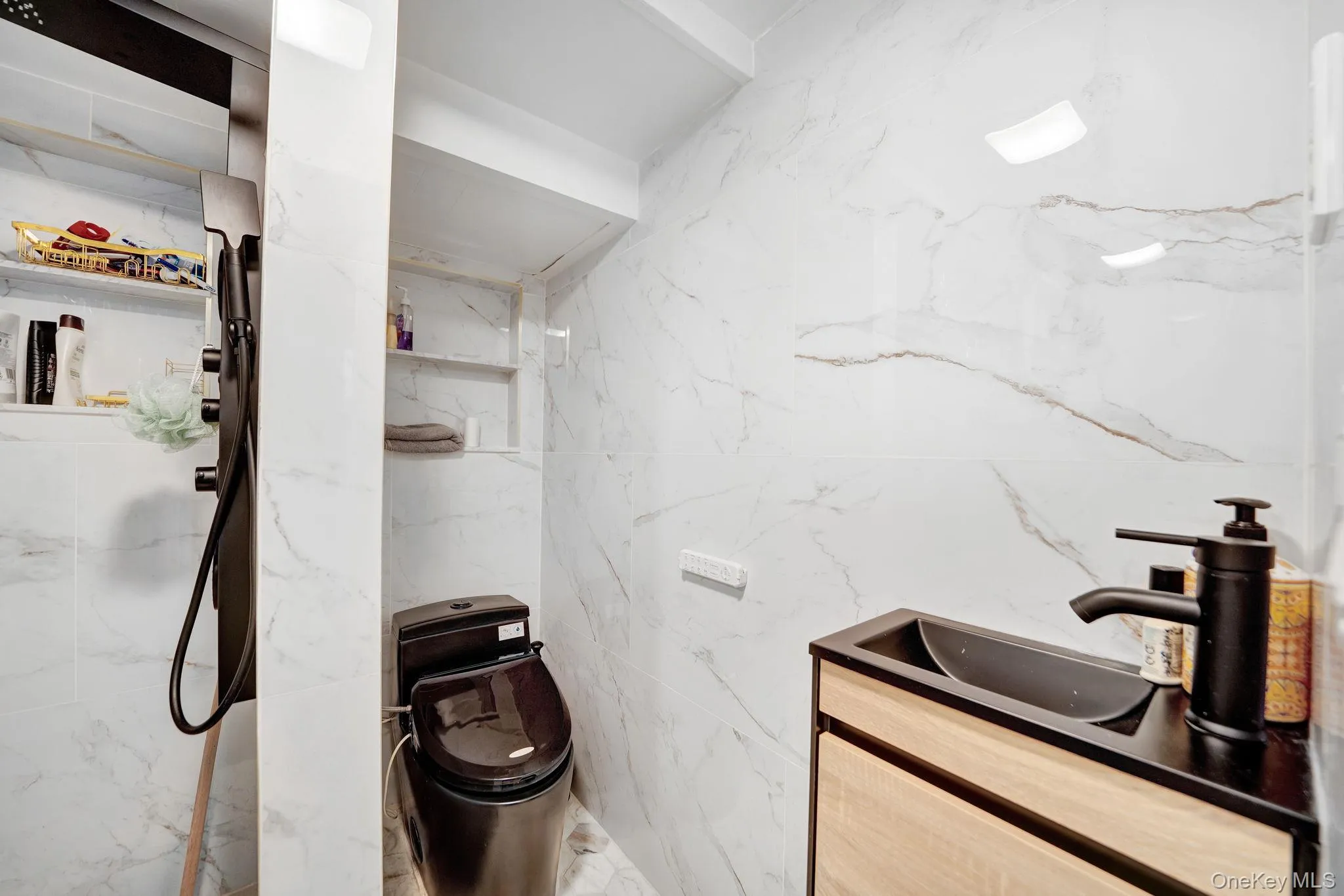 4014 79th Street, New York, NY, 4 Bedrooms Bedrooms, 9 Rooms Rooms,2 BathroomsBathrooms,Residential,For Rent,79th,0,1062461 4014 79th Street, New York, NY, 4 Bedrooms Bedrooms, 9 Rooms Rooms,2 BathroomsBathrooms,Residential,For Rent,79th,0,1062461