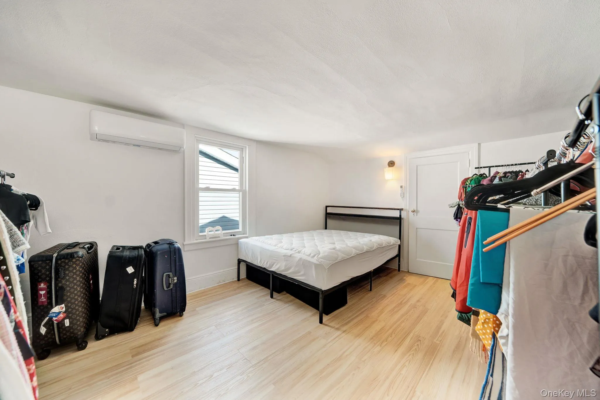 4014 79th Street, New York, NY, 4 Bedrooms Bedrooms, 9 Rooms Rooms,2 BathroomsBathrooms,Residential,For Rent,79th,0,1062461 4014 79th Street, New York, NY, 4 Bedrooms Bedrooms, 9 Rooms Rooms,2 BathroomsBathrooms,Residential,For Rent,79th,0,1062461