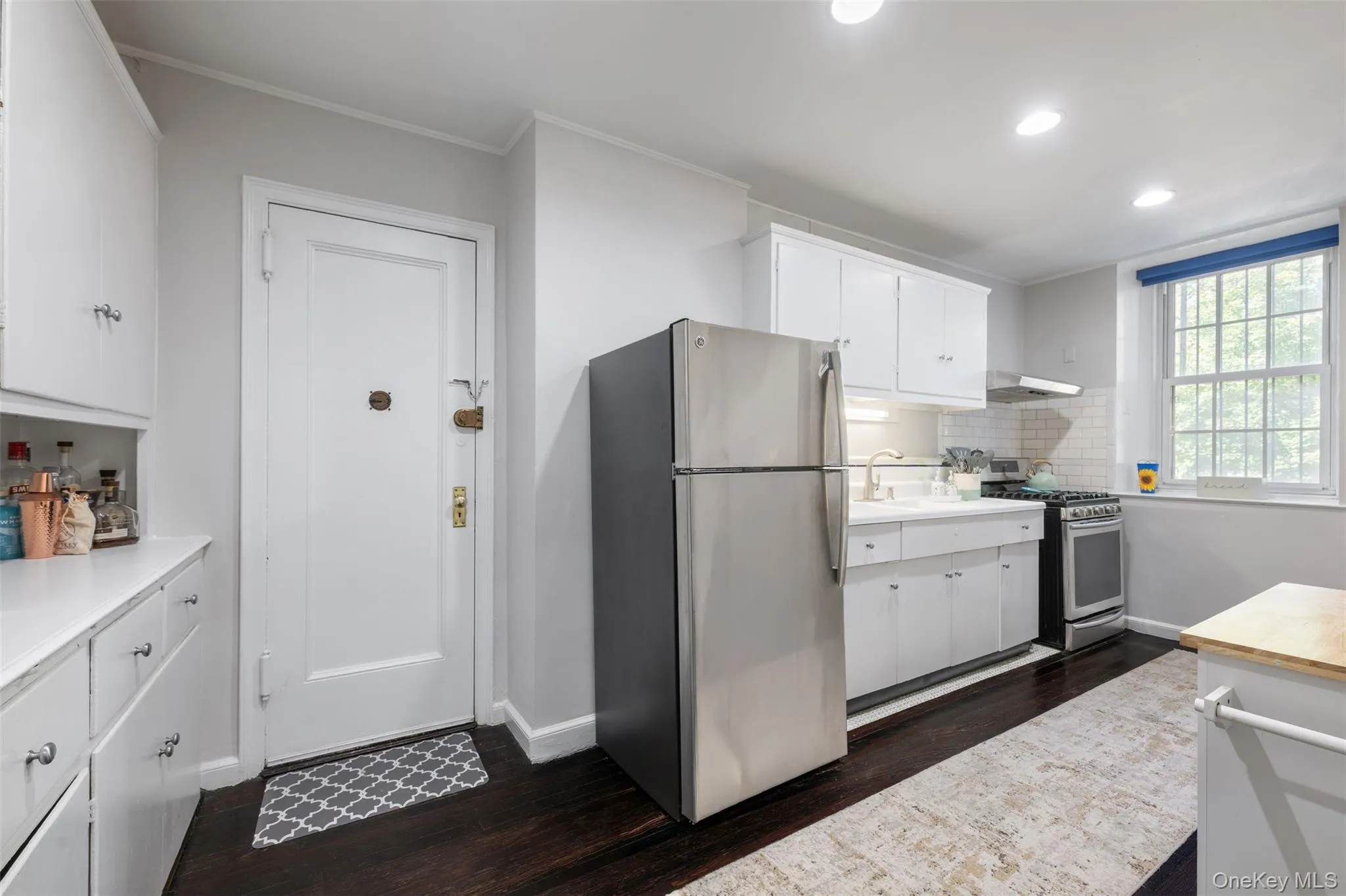 3814 Johnson Avenue, New York, NY, 1 Bedroom Bedrooms, 4 Rooms Rooms,1 BathroomBathrooms,Residential,For Rent,Johnson,0,1062463 3814 Johnson Avenue, New York, NY, 1 Bedroom Bedrooms, 4 Rooms Rooms,1 BathroomBathrooms,Residential,For Rent,Johnson,0,1062463