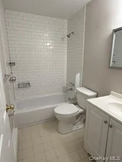101 Sylvan Avenue, Brookhaven, NY, 1 Bedroom Bedrooms, 4 Room Rooms,1 BathroomBathrooms,Residential Lease,For Rent,Sylvan,0,1062470 101 Sylvan Avenue, Brookhaven, NY, 1 Bedroom Bedrooms, 4 Room Rooms,1 BathroomBathrooms,Residential Lease,For Rent,Sylvan,0,1062470