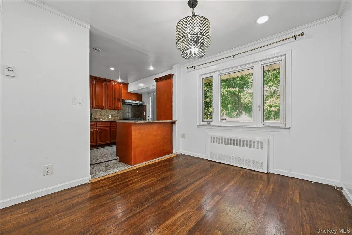 8 Evers Street, Oyster Bay, NY, 3 Bedrooms Bedrooms, 6 Rooms Rooms,2 BathroomsBathrooms,Residential,For Rent,Evers,0,1062477 8 Evers Street, Oyster Bay, NY, 3 Bedrooms Bedrooms, 6 Rooms Rooms,2 BathroomsBathrooms,Residential,For Rent,Evers,0,1062477