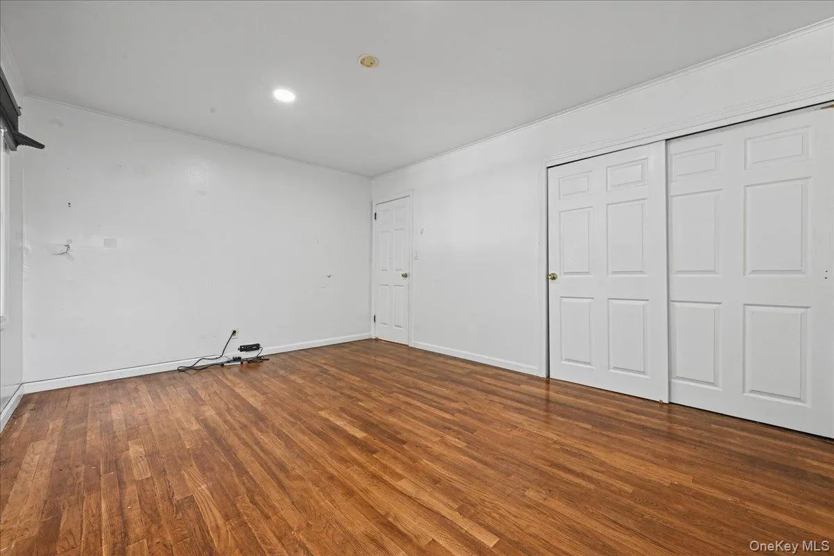 8 Evers Street, Oyster Bay, NY, 3 Bedrooms Bedrooms, 6 Rooms Rooms,2 BathroomsBathrooms,Residential,For Rent,Evers,0,1062477 8 Evers Street, Oyster Bay, NY, 3 Bedrooms Bedrooms, 6 Rooms Rooms,2 BathroomsBathrooms,Residential,For Rent,Evers,0,1062477