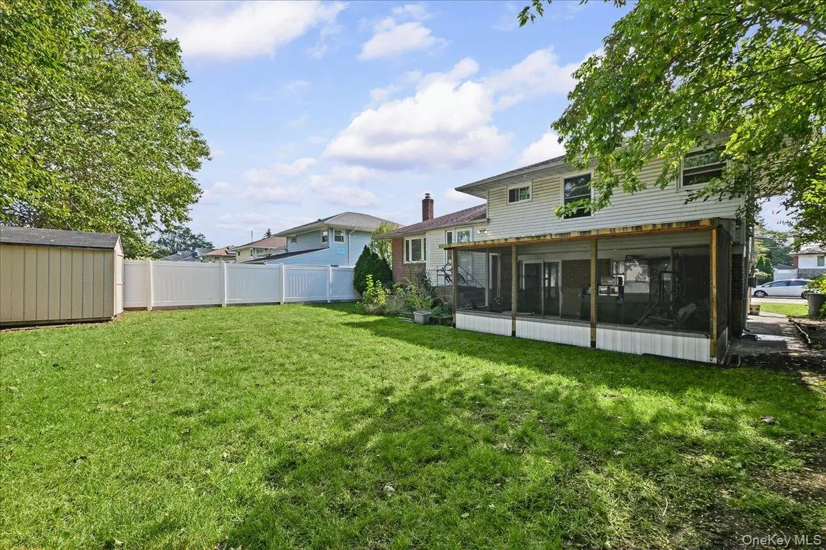8 Evers Street, Oyster Bay, NY, 3 Bedrooms Bedrooms, 6 Rooms Rooms,2 BathroomsBathrooms,Residential,For Rent,Evers,0,1062477 8 Evers Street, Oyster Bay, NY, 3 Bedrooms Bedrooms, 6 Rooms Rooms,2 BathroomsBathrooms,Residential,For Rent,Evers,0,1062477
