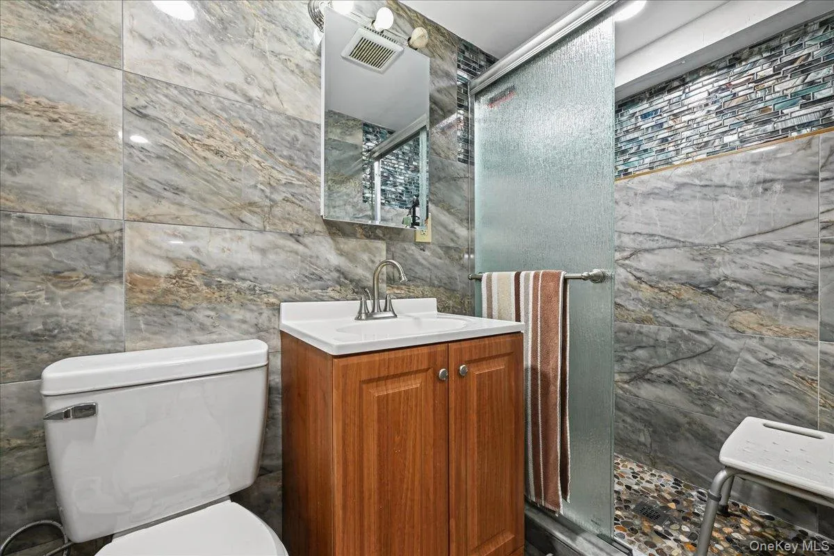 8 Evers Street, Oyster Bay, NY, 3 Bedrooms Bedrooms, 6 Rooms Rooms,2 BathroomsBathrooms,Residential,For Rent,Evers,0,1062477 8 Evers Street, Oyster Bay, NY, 3 Bedrooms Bedrooms, 6 Rooms Rooms,2 BathroomsBathrooms,Residential,For Rent,Evers,0,1062477