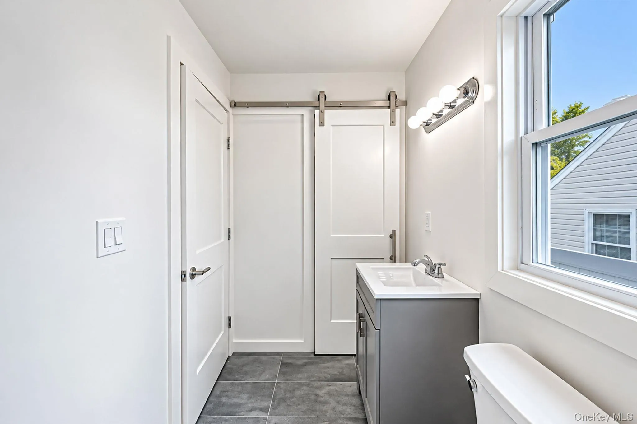 4 Lee Avenue, Islip, NY, 3 Bedrooms Bedrooms, 8 Rooms Rooms,2 BathroomsBathrooms,Residential,For Rent,Lee,0,1062484 4 Lee Avenue, Islip, NY, 3 Bedrooms Bedrooms, 8 Rooms Rooms,2 BathroomsBathrooms,Residential,For Rent,Lee,0,1062484