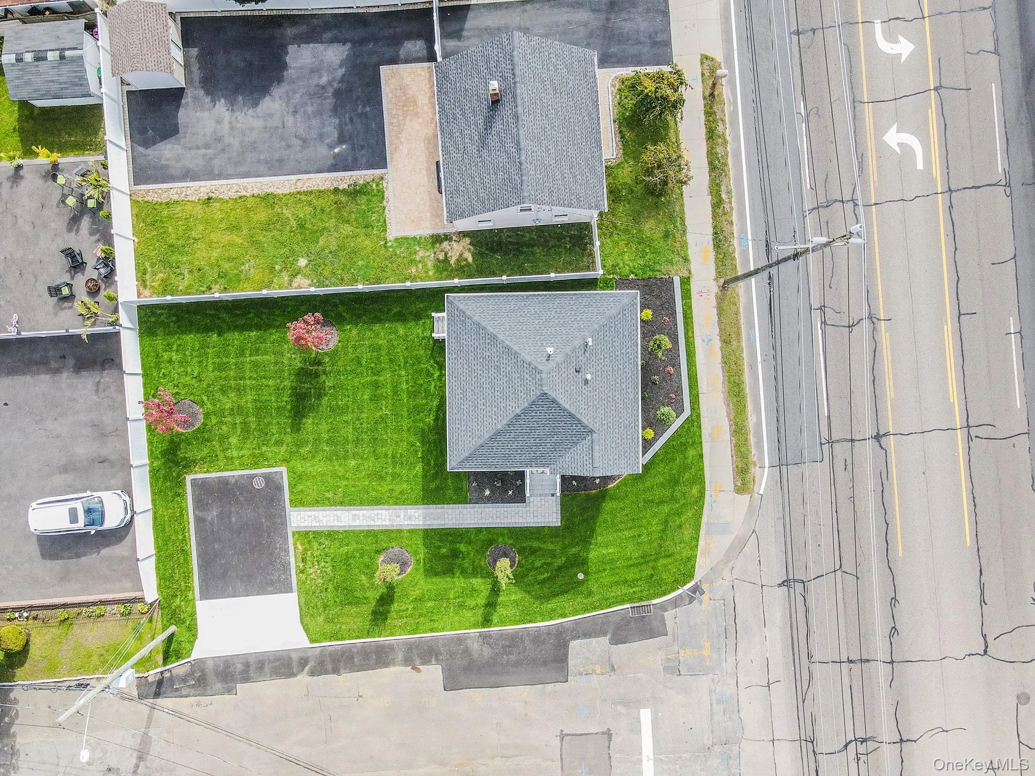 4 Lee Avenue, Islip, NY, 3 Bedrooms Bedrooms, 8 Rooms Rooms,2 BathroomsBathrooms,Residential,For Rent,Lee,0,1062484 4 Lee Avenue, Islip, NY, 3 Bedrooms Bedrooms, 8 Rooms Rooms,2 BathroomsBathrooms,Residential,For Rent,Lee,0,1062484
