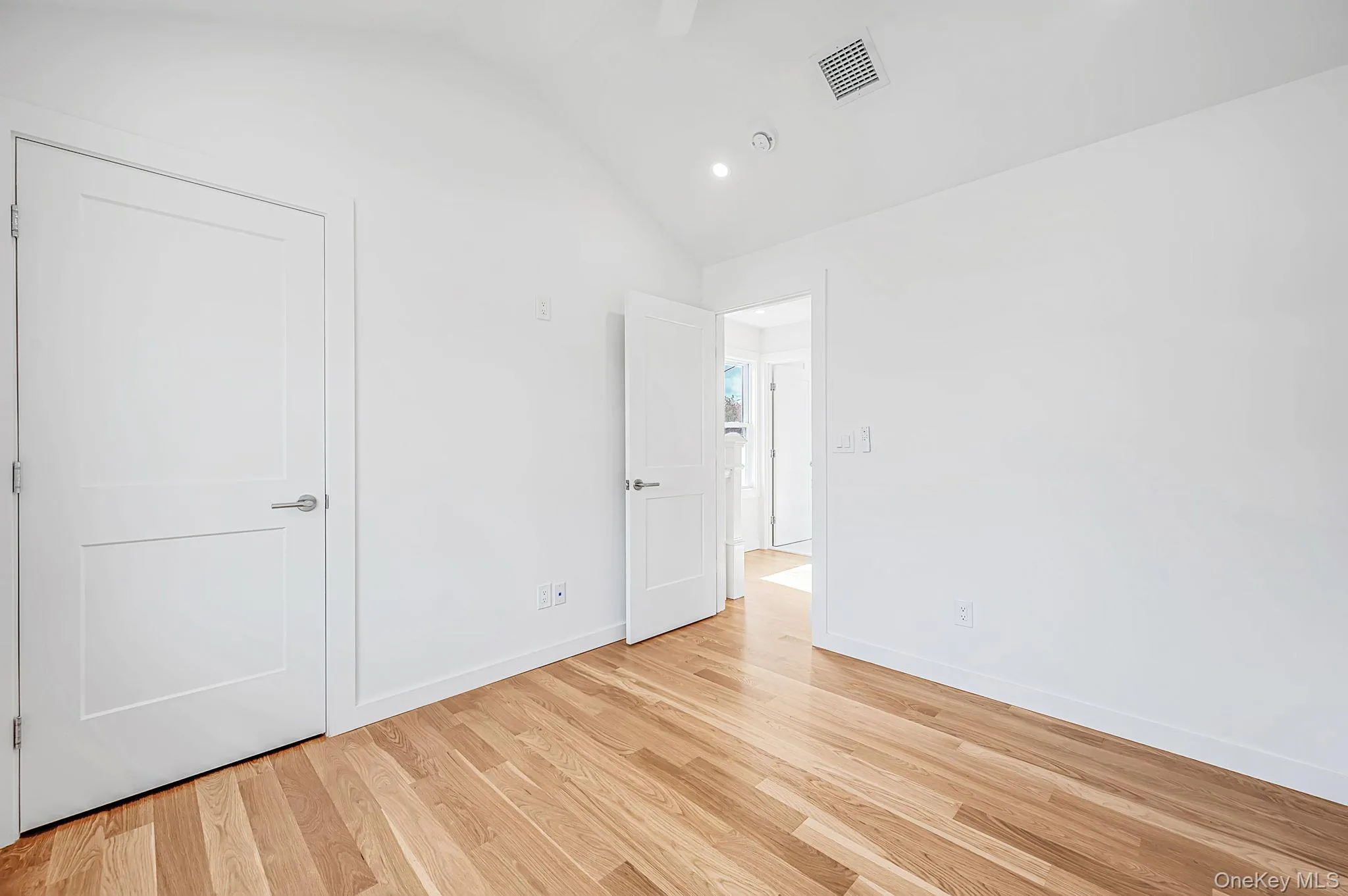 4 Lee Avenue, Islip, NY, 3 Bedrooms Bedrooms, 8 Rooms Rooms,2 BathroomsBathrooms,Residential,For Rent,Lee,0,1062484 4 Lee Avenue, Islip, NY, 3 Bedrooms Bedrooms, 8 Rooms Rooms,2 BathroomsBathrooms,Residential,For Rent,Lee,0,1062484