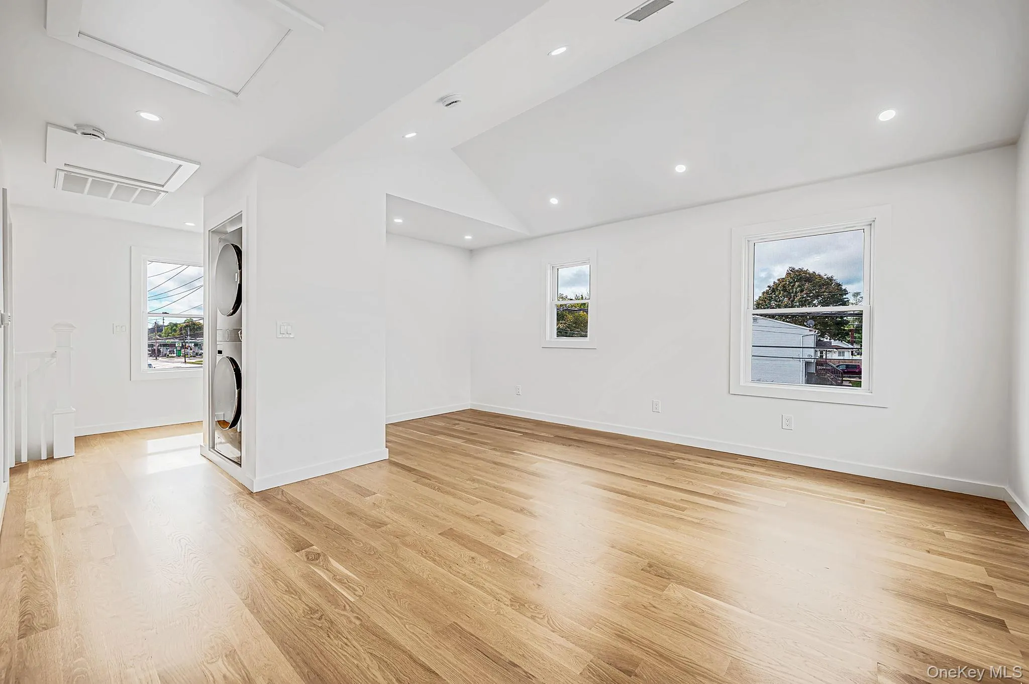 4 Lee Avenue, Islip, NY, 3 Bedrooms Bedrooms, 8 Rooms Rooms,2 BathroomsBathrooms,Residential,For Rent,Lee,0,1062484 4 Lee Avenue, Islip, NY, 3 Bedrooms Bedrooms, 8 Rooms Rooms,2 BathroomsBathrooms,Residential,For Rent,Lee,0,1062484