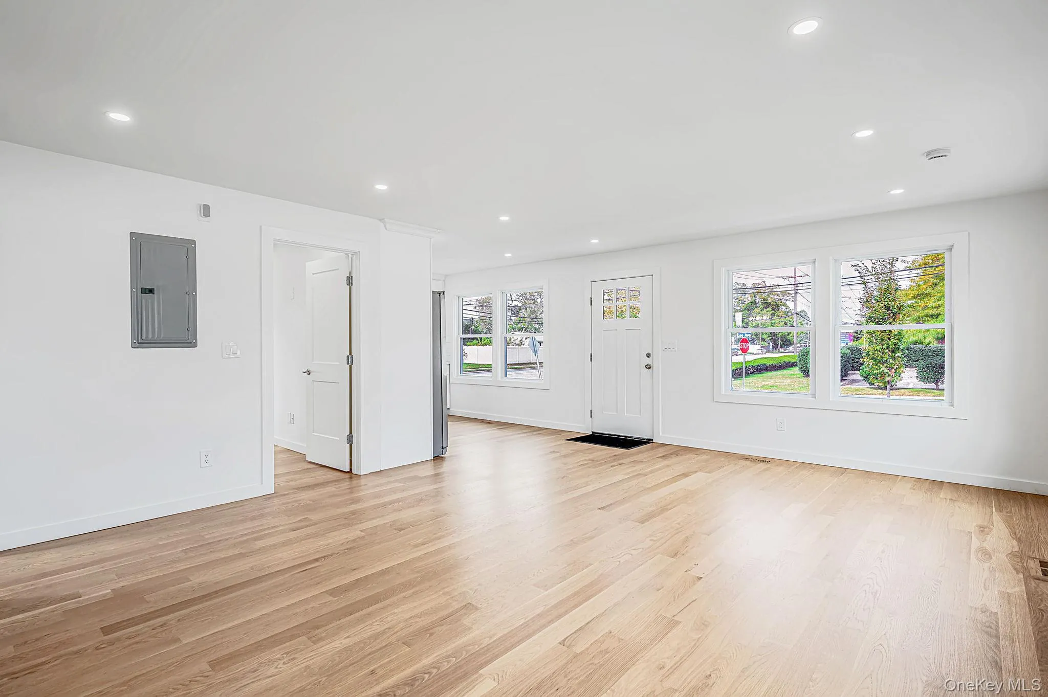 4 Lee Avenue, Islip, NY, 3 Bedrooms Bedrooms, 8 Rooms Rooms,2 BathroomsBathrooms,Residential,For Rent,Lee,0,1062484 4 Lee Avenue, Islip, NY, 3 Bedrooms Bedrooms, 8 Rooms Rooms,2 BathroomsBathrooms,Residential,For Rent,Lee,0,1062484