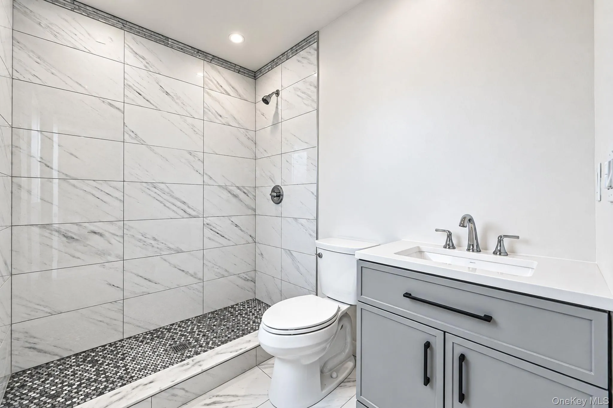4 Lee Avenue, Islip, NY, 3 Bedrooms Bedrooms, 8 Rooms Rooms,2 BathroomsBathrooms,Residential,For Rent,Lee,0,1062484 4 Lee Avenue, Islip, NY, 3 Bedrooms Bedrooms, 8 Rooms Rooms,2 BathroomsBathrooms,Residential,For Rent,Lee,0,1062484