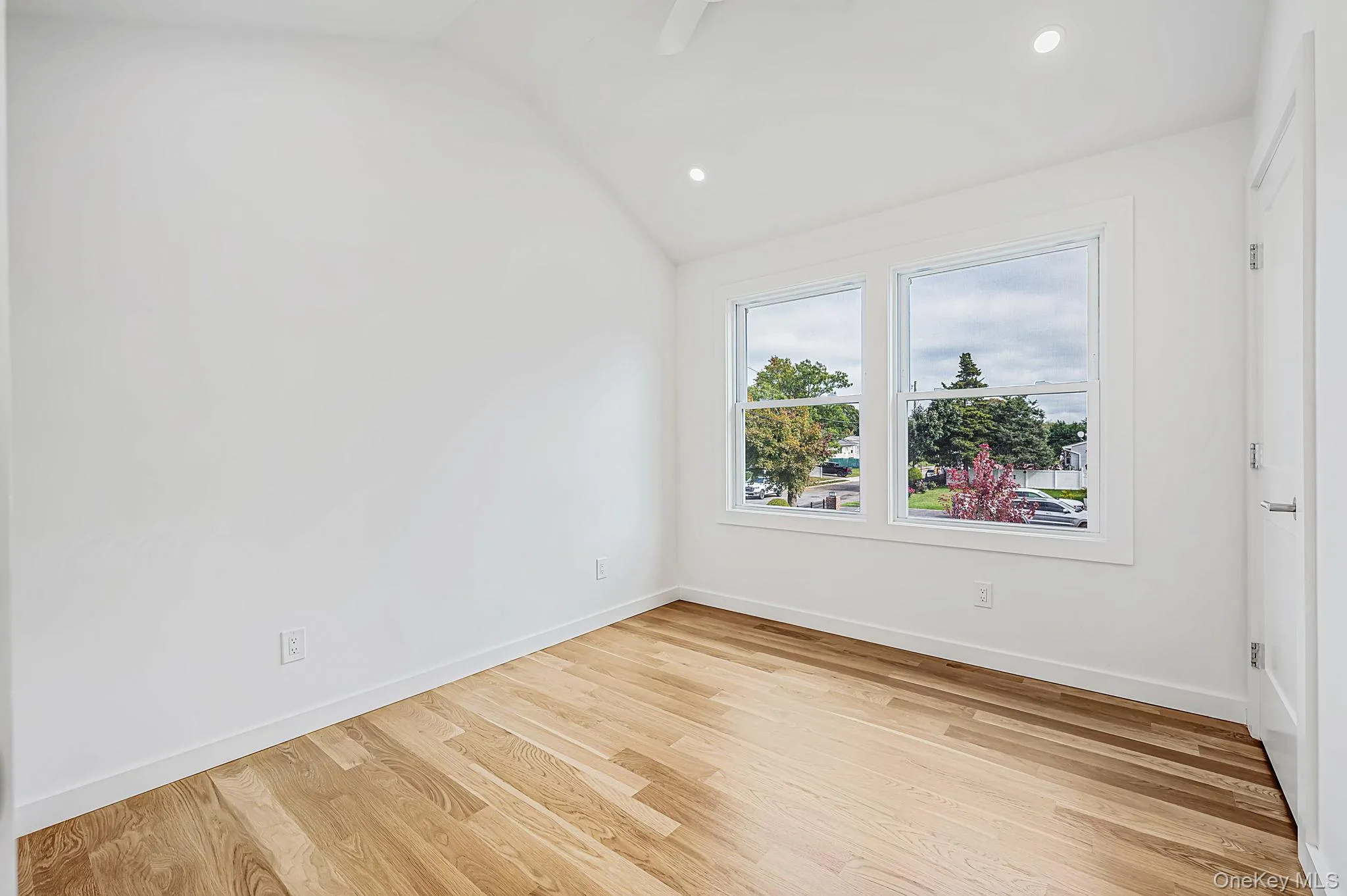 4 Lee Avenue, Islip, NY, 3 Bedrooms Bedrooms, 8 Rooms Rooms,2 BathroomsBathrooms,Residential,For Rent,Lee,0,1062484 4 Lee Avenue, Islip, NY, 3 Bedrooms Bedrooms, 8 Rooms Rooms,2 BathroomsBathrooms,Residential,For Rent,Lee,0,1062484