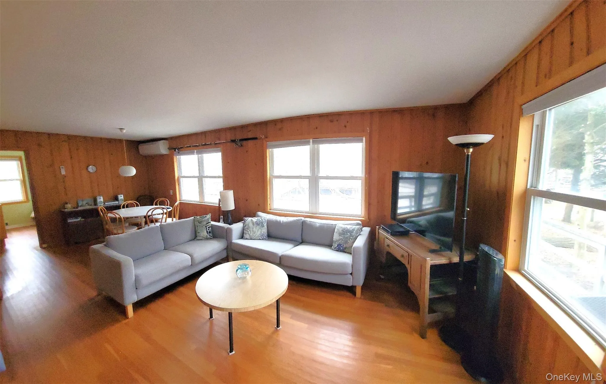 84 Oak Walk, Islip, NY, 3 Bedrooms Bedrooms, 6 Rooms Rooms,1 BathroomBathrooms,Residential,For Rent,Oak,0,1062487 84 Oak Walk, Islip, NY, 3 Bedrooms Bedrooms, 6 Rooms Rooms,1 BathroomBathrooms,Residential,For Rent,Oak,0,1062487