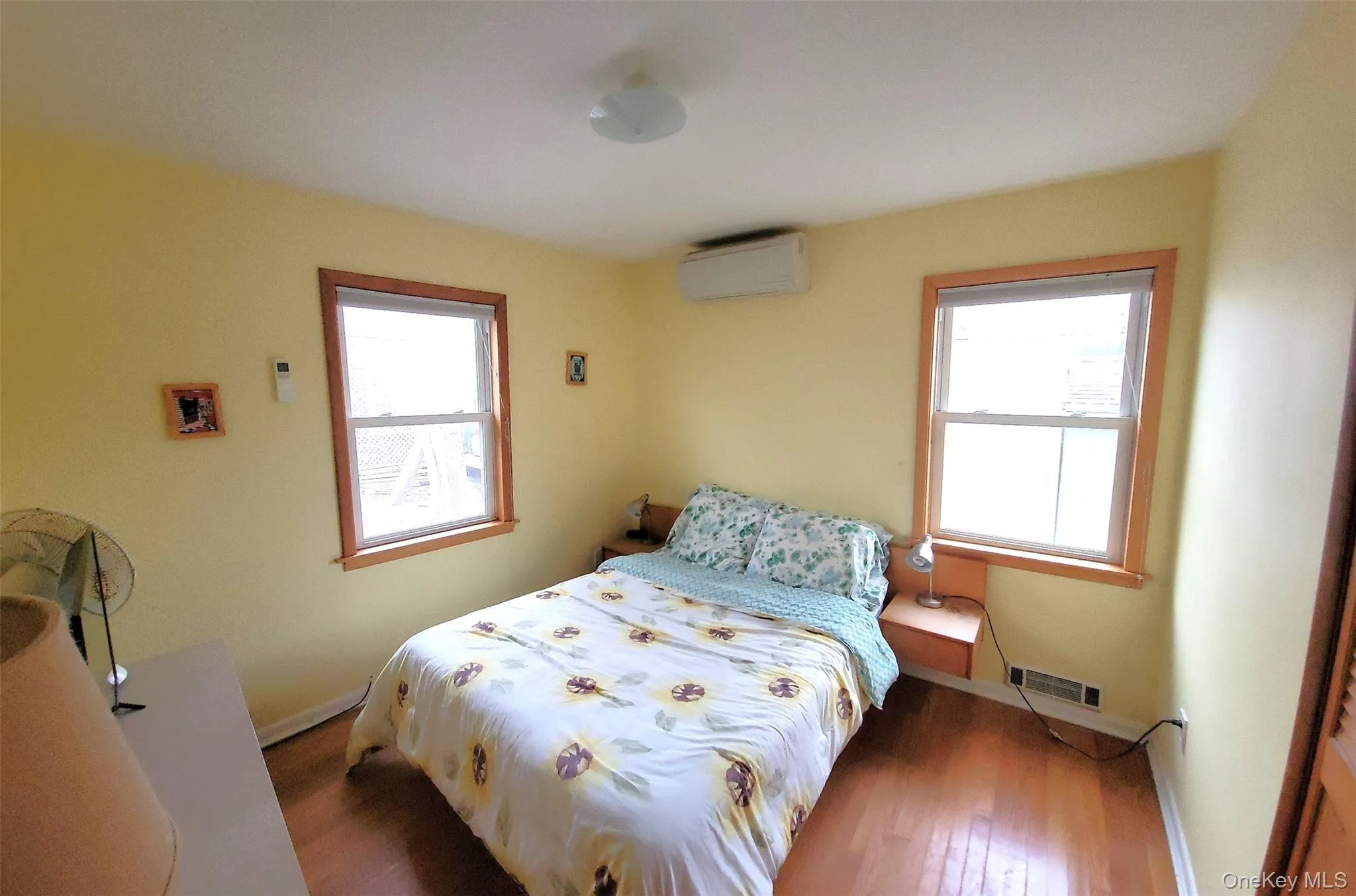 84 Oak Walk, Islip, NY, 3 Bedrooms Bedrooms, 6 Rooms Rooms,1 BathroomBathrooms,Residential,For Rent,Oak,0,1062487 84 Oak Walk, Islip, NY, 3 Bedrooms Bedrooms, 6 Rooms Rooms,1 BathroomBathrooms,Residential,For Rent,Oak,0,1062487
