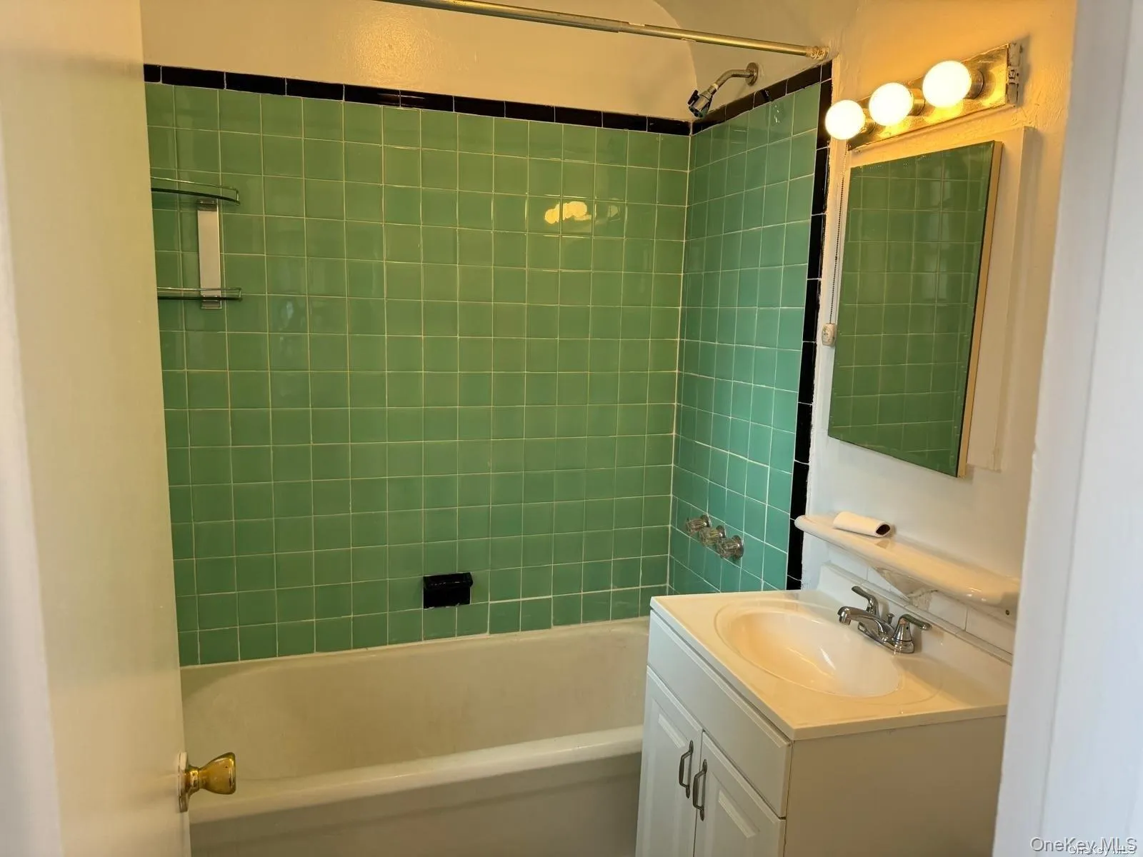 83-80 118th Street, New York, NY, 3 Room Rooms,1 BathroomBathrooms,Residential Lease,For Rent,118th,0,1062493 83-80 118th Street, New York, NY, 3 Room Rooms,1 BathroomBathrooms,Residential Lease,For Rent,118th,0,1062493