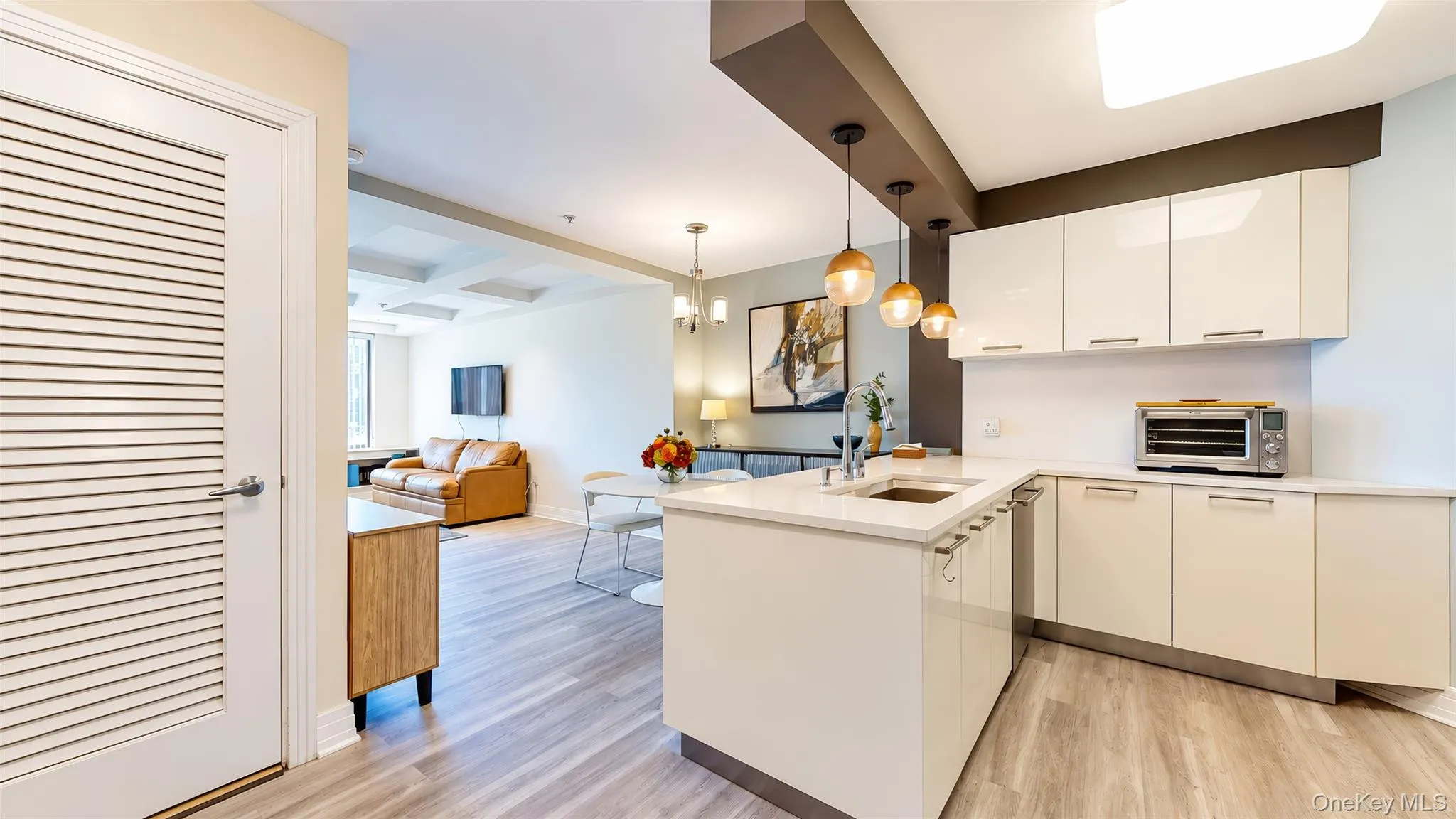 64-05 Yellowstone Boulevard, New York, NY, 1 Bedroom Bedrooms, 3 Rooms Rooms,1 BathroomBathrooms,Residential,For Rent,Yellowstone,0,1062498 64-05 Yellowstone Boulevard, New York, NY, 1 Bedroom Bedrooms, 3 Rooms Rooms,1 BathroomBathrooms,Residential,For Rent,Yellowstone,0,1062498