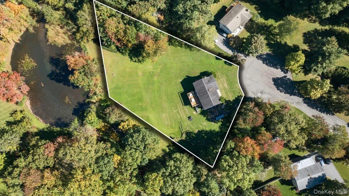 3 Young Court, Ramapo, NY, 3 Bedrooms Bedrooms, 8 Rooms Rooms,2 BathroomsBathrooms,Residential,For Rent,Young,0,1062501 3 Young Court, Ramapo, NY, 3 Bedrooms Bedrooms, 8 Rooms Rooms,2 BathroomsBathrooms,Residential,For Rent,Young,0,1062501
