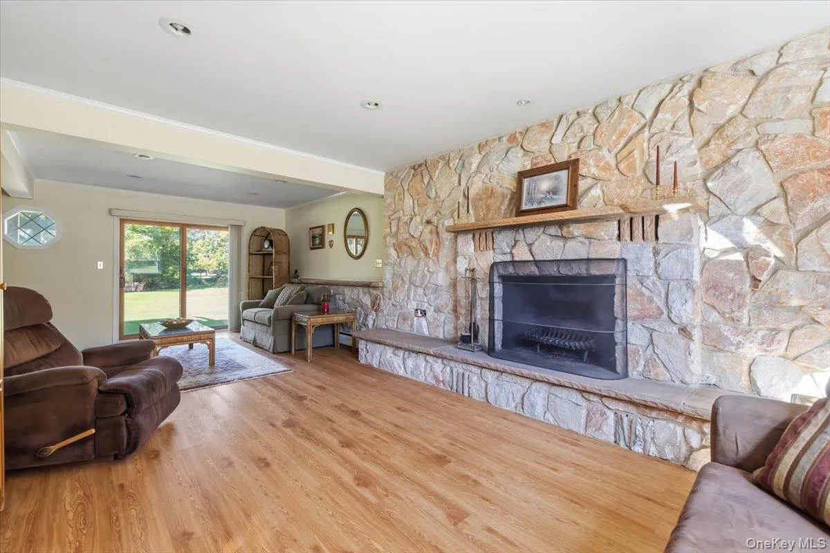 3 Young Court, Ramapo, NY, 3 Bedrooms Bedrooms, 8 Rooms Rooms,2 BathroomsBathrooms,Residential,For Rent,Young,0,1062501 3 Young Court, Ramapo, NY, 3 Bedrooms Bedrooms, 8 Rooms Rooms,2 BathroomsBathrooms,Residential,For Rent,Young,0,1062501