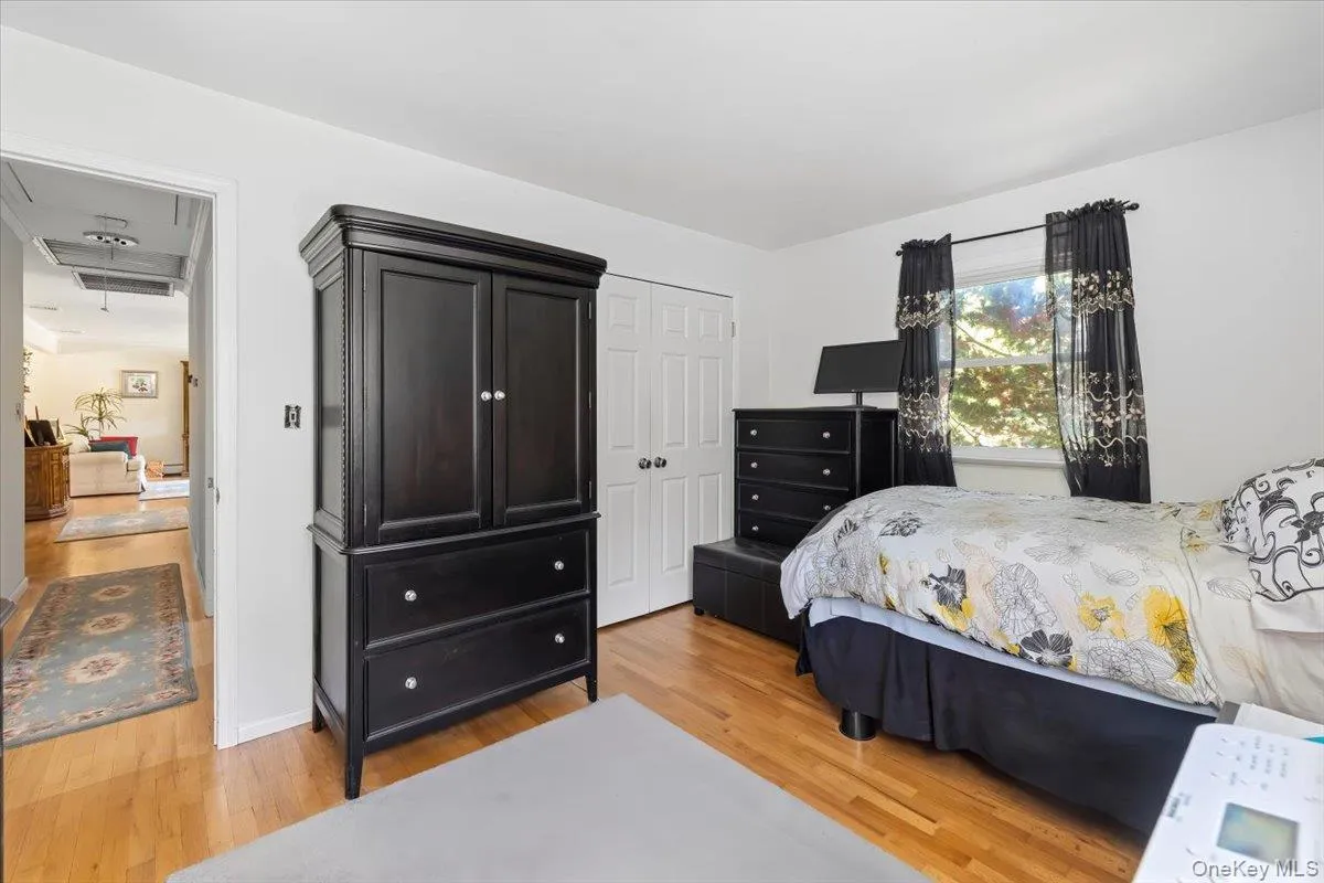 3 Young Court, Ramapo, NY, 3 Bedrooms Bedrooms, 8 Rooms Rooms,2 BathroomsBathrooms,Residential,For Rent,Young,0,1062501 3 Young Court, Ramapo, NY, 3 Bedrooms Bedrooms, 8 Rooms Rooms,2 BathroomsBathrooms,Residential,For Rent,Young,0,1062501