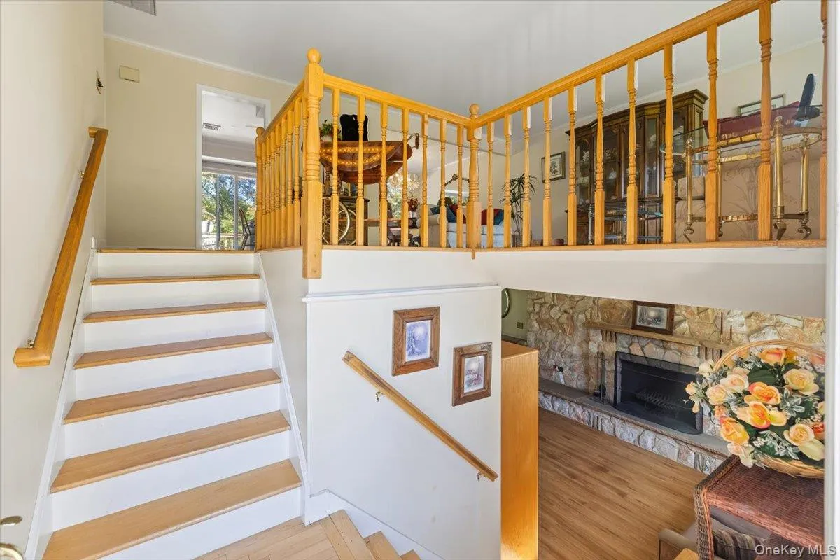 3 Young Court, Ramapo, NY, 3 Bedrooms Bedrooms, 8 Rooms Rooms,2 BathroomsBathrooms,Residential,For Rent,Young,0,1062501 3 Young Court, Ramapo, NY, 3 Bedrooms Bedrooms, 8 Rooms Rooms,2 BathroomsBathrooms,Residential,For Rent,Young,0,1062501