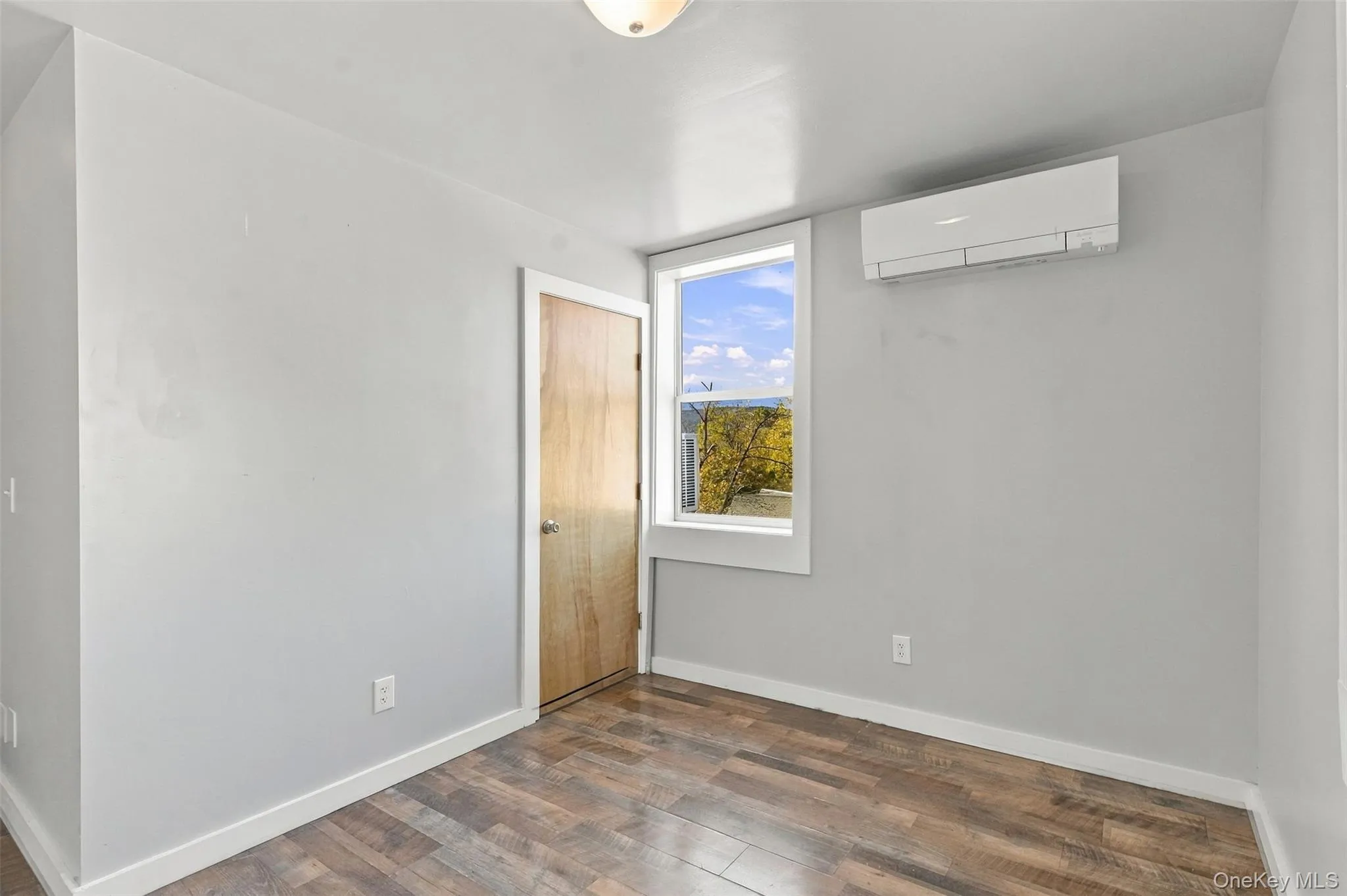 89 Main St, New Paltz, NY, 3 Bedrooms Bedrooms, ,1 BathroomBathrooms,Residential Lease,For Rent,Main St,0,1062508 89 Main St, New Paltz, NY, 3 Bedrooms Bedrooms, ,1 BathroomBathrooms,Residential Lease,For Rent,Main St,0,1062508