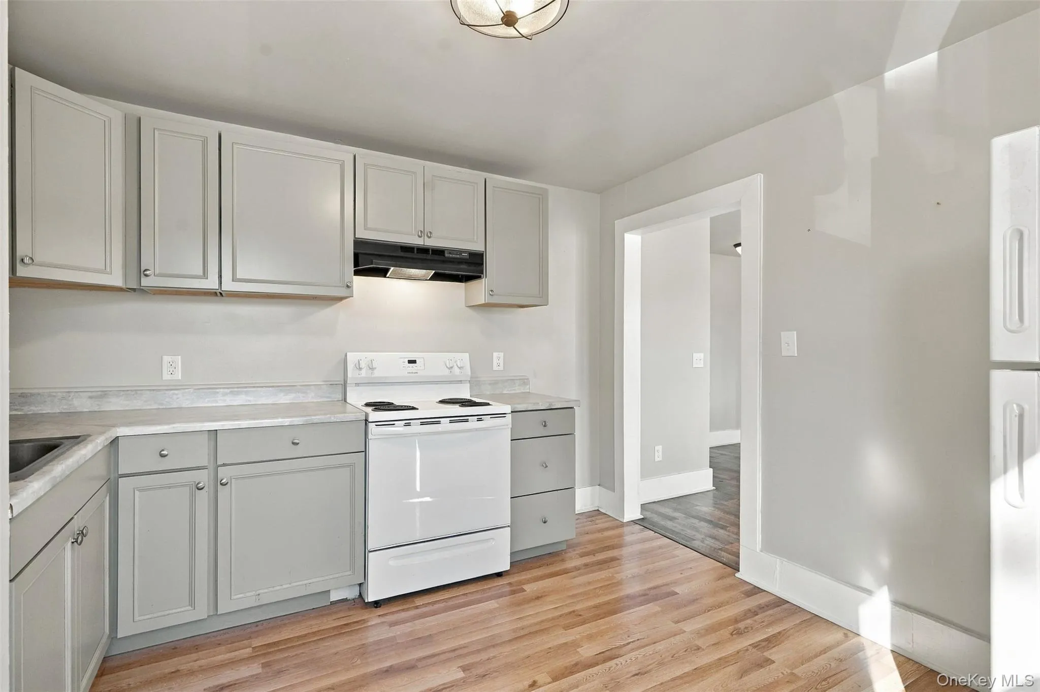 89 Main St, New Paltz, NY, 3 Bedrooms Bedrooms, ,1 BathroomBathrooms,Residential Lease,For Rent,Main St,0,1062508 89 Main St, New Paltz, NY, 3 Bedrooms Bedrooms, ,1 BathroomBathrooms,Residential Lease,For Rent,Main St,0,1062508