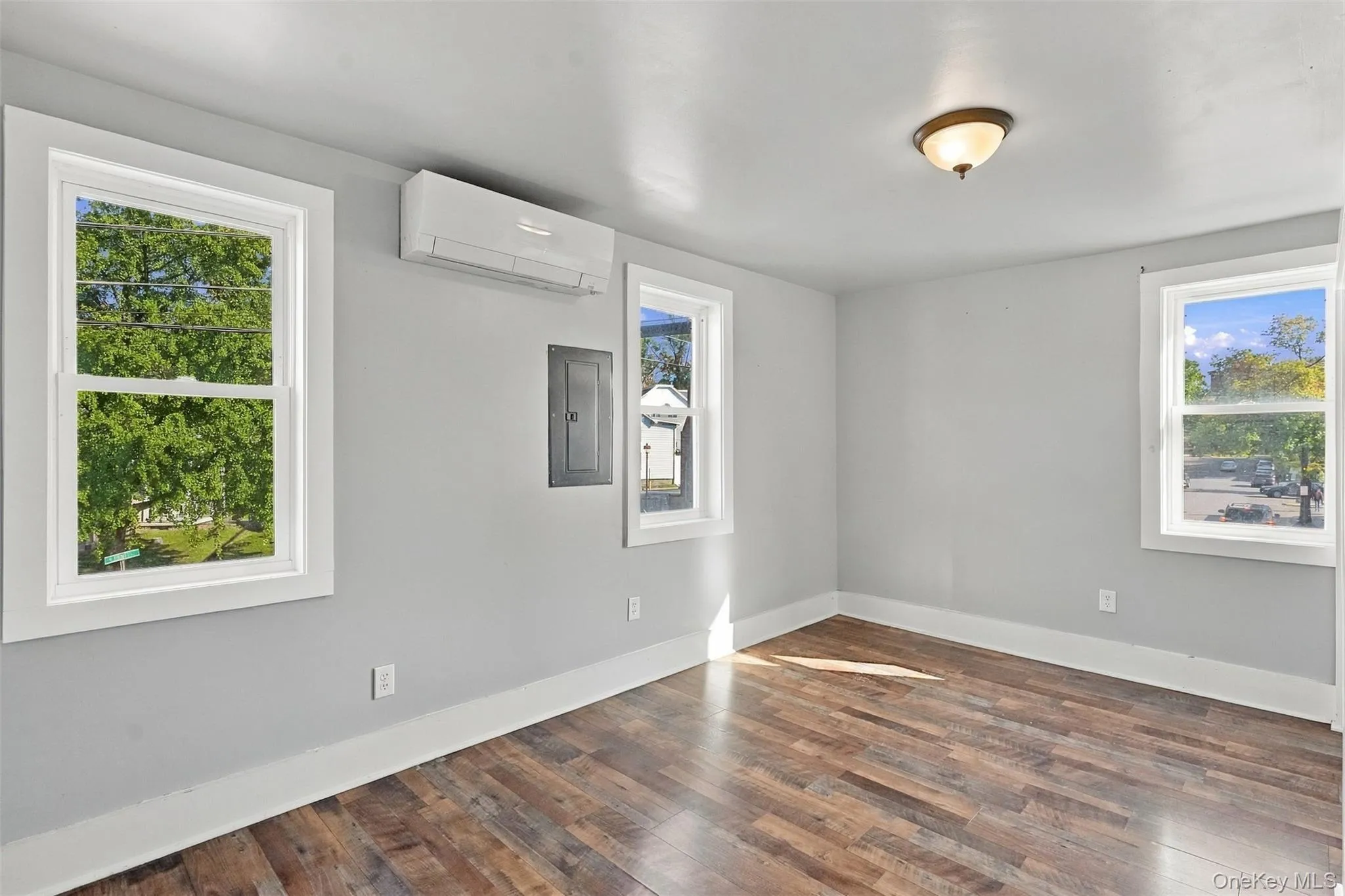 89 Main St, New Paltz, NY, 3 Bedrooms Bedrooms, ,1 BathroomBathrooms,Residential Lease,For Rent,Main St,0,1062508 89 Main St, New Paltz, NY, 3 Bedrooms Bedrooms, ,1 BathroomBathrooms,Residential Lease,For Rent,Main St,0,1062508