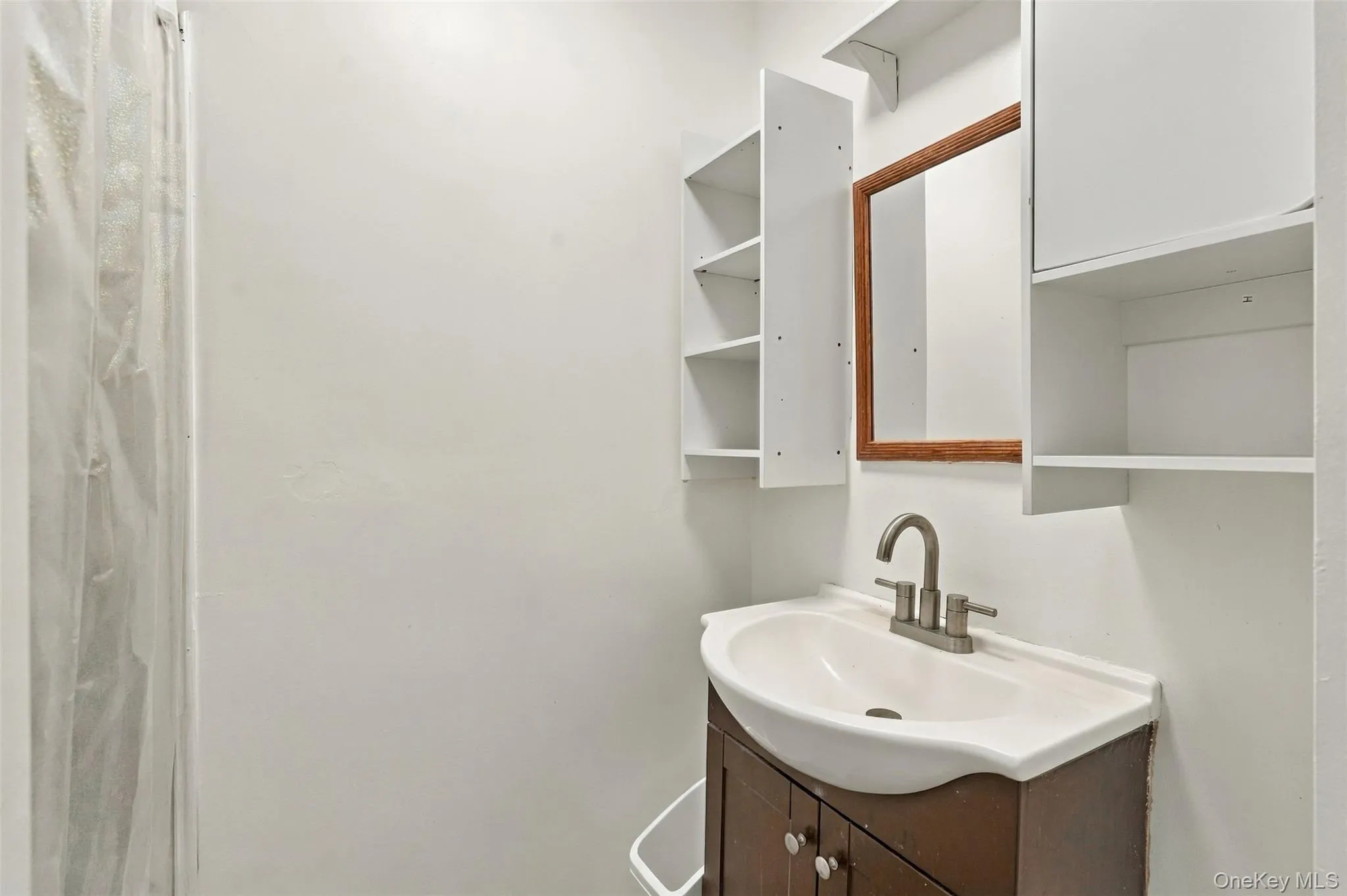 89 Main St, New Paltz, NY, 3 Bedrooms Bedrooms, ,1 BathroomBathrooms,Residential Lease,For Rent,Main St,0,1062508 89 Main St, New Paltz, NY, 3 Bedrooms Bedrooms, ,1 BathroomBathrooms,Residential Lease,For Rent,Main St,0,1062508