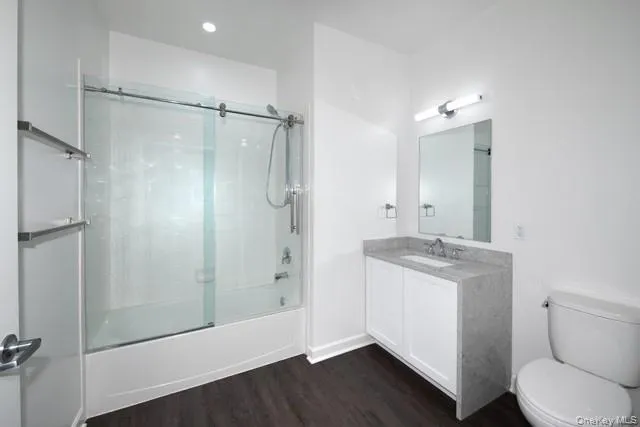148 South front Street, Oyster Bay, NY, 1 Bedroom Bedrooms, 4 Room Rooms,1 BathroomBathrooms,Residential Lease,For Rent,South front,0,1062517 148 South front Street, Oyster Bay, NY, 1 Bedroom Bedrooms, 4 Room Rooms,1 BathroomBathrooms,Residential Lease,For Rent,South front,0,1062517