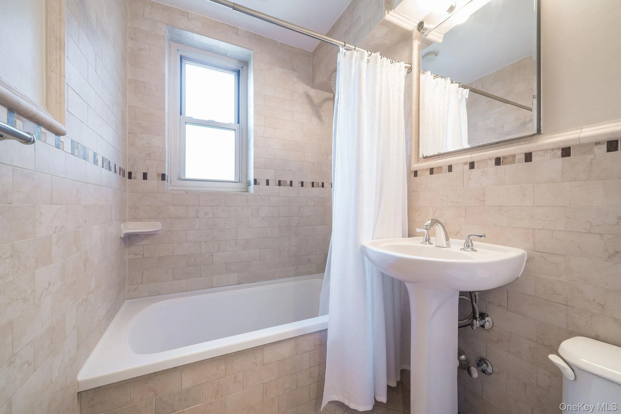 209-15 18th Avenue, New York, NY, 1 Bedroom Bedrooms, 3 Rooms Rooms,1 BathroomBathrooms,Residential,For Rent,18th,0,1062520 209-15 18th Avenue, New York, NY, 1 Bedroom Bedrooms, 3 Rooms Rooms,1 BathroomBathrooms,Residential,For Rent,18th,0,1062520