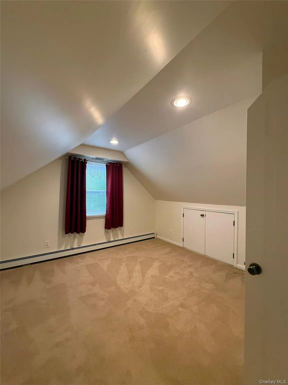 13 Gerald Avenue, Oyster Bay, NY, 4 Bedrooms Bedrooms, 6 Rooms Rooms,1 BathroomBathrooms,Residential Lease,For Rent,Gerald,0,1062521 13 Gerald Avenue, Oyster Bay, NY, 4 Bedrooms Bedrooms, 6 Rooms Rooms,1 BathroomBathrooms,Residential Lease,For Rent,Gerald,0,1062521