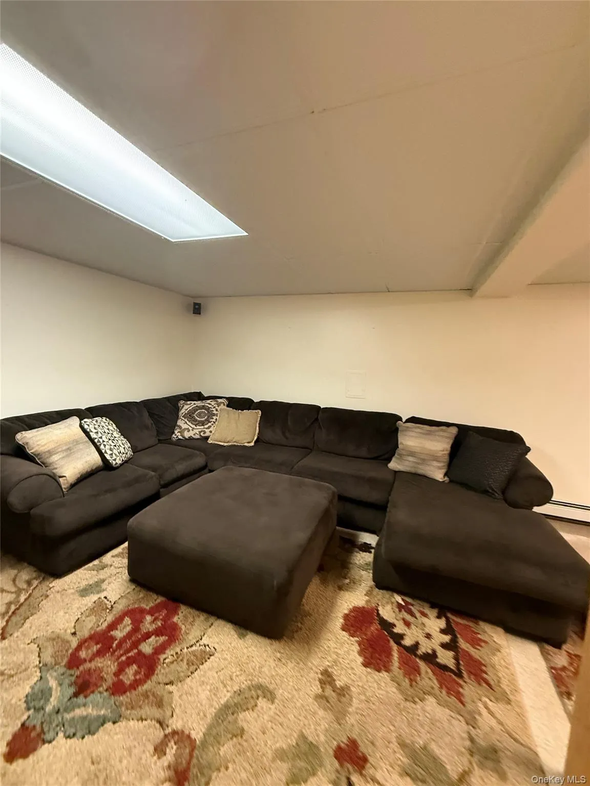 13 Gerald Avenue, Oyster Bay, NY, 4 Bedrooms Bedrooms, 6 Rooms Rooms,1 BathroomBathrooms,Residential Lease,For Rent,Gerald,0,1062521 13 Gerald Avenue, Oyster Bay, NY, 4 Bedrooms Bedrooms, 6 Rooms Rooms,1 BathroomBathrooms,Residential Lease,For Rent,Gerald,0,1062521
