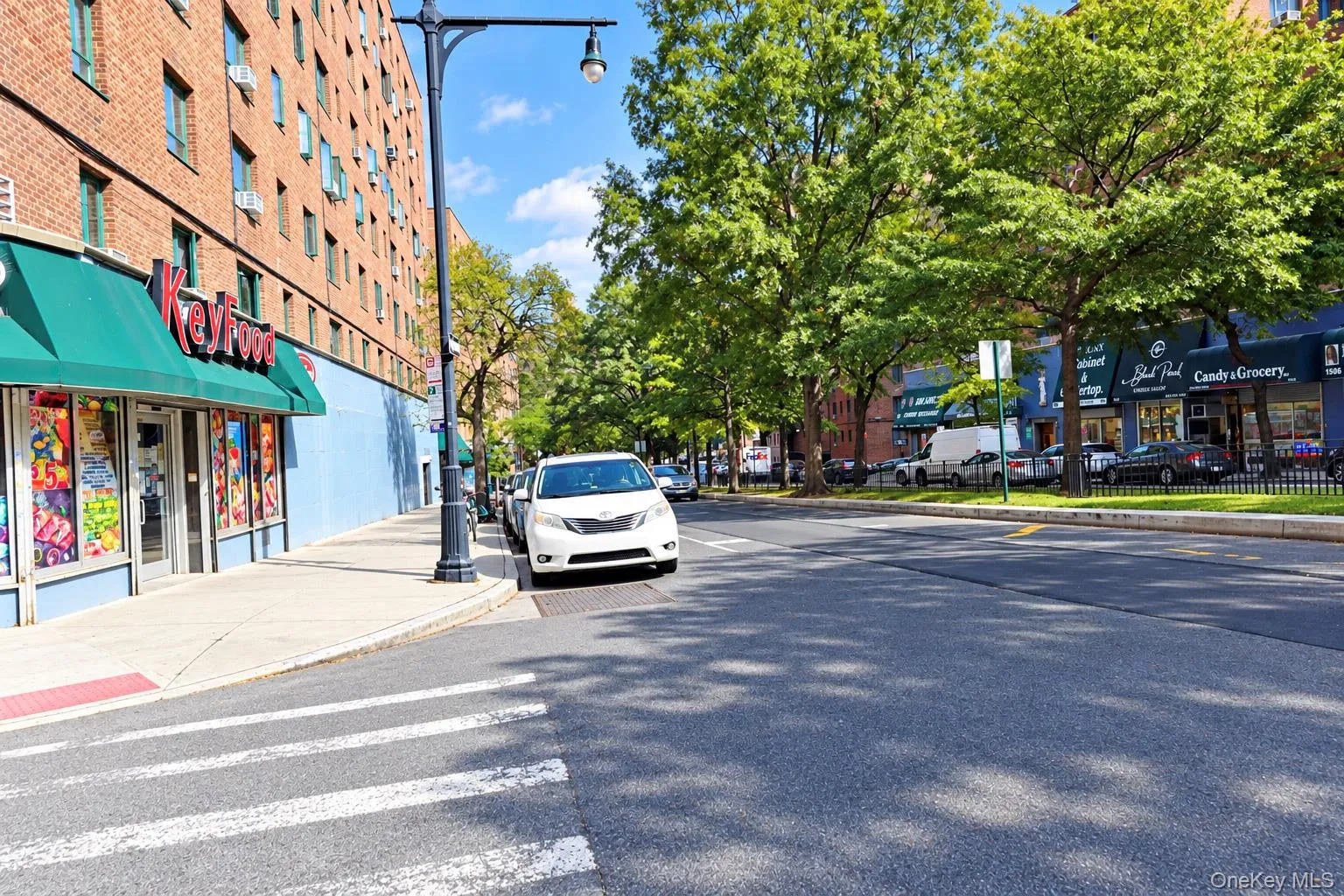 1514 Metropolitan Avenue, New York, NY, 1 Bedroom Bedrooms, 4 Rooms Rooms,1 BathroomBathrooms,Residential,For Rent,Metropolitan,0,1062527 1514 Metropolitan Avenue, New York, NY, 1 Bedroom Bedrooms, 4 Rooms Rooms,1 BathroomBathrooms,Residential,For Rent,Metropolitan,0,1062527