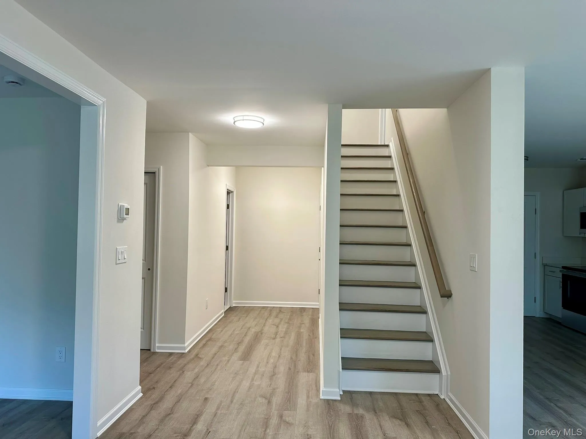 125 Main Street, Smithtown, NY, 4 Bedrooms Bedrooms, 9 Rooms Rooms,3 BathroomsBathrooms,Residential Lease,For Rent,Main,0,1062534 125 Main Street, Smithtown, NY, 4 Bedrooms Bedrooms, 9 Rooms Rooms,3 BathroomsBathrooms,Residential Lease,For Rent,Main,0,1062534