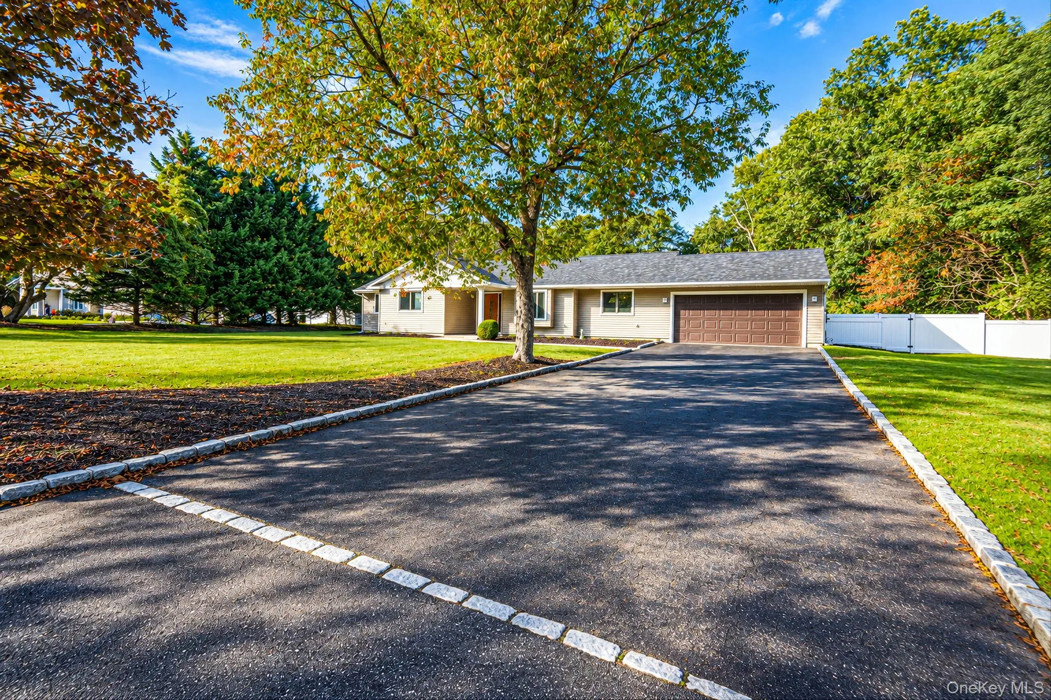 4 Inwood Road, Smithtown, NY, 3 Bedrooms Bedrooms, 10 Rooms Rooms,2 BathroomsBathrooms,Residential Lease,For Rent,Inwood,0,1062537 4 Inwood Road, Smithtown, NY, 3 Bedrooms Bedrooms, 10 Rooms Rooms,2 BathroomsBathrooms,Residential Lease,For Rent,Inwood,0,1062537